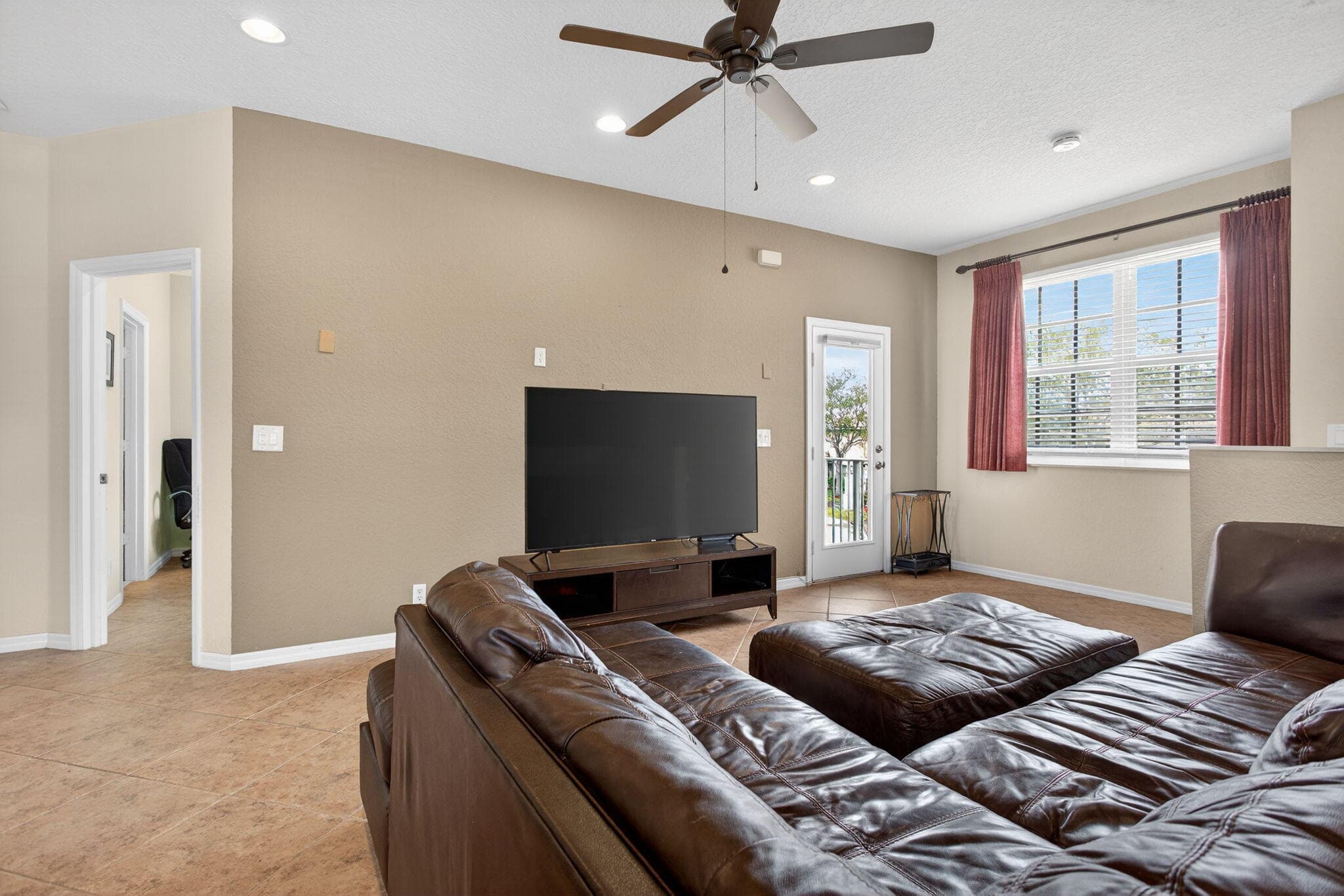 9125 Pershore Place 8204, Tamarac, FL 33321 25