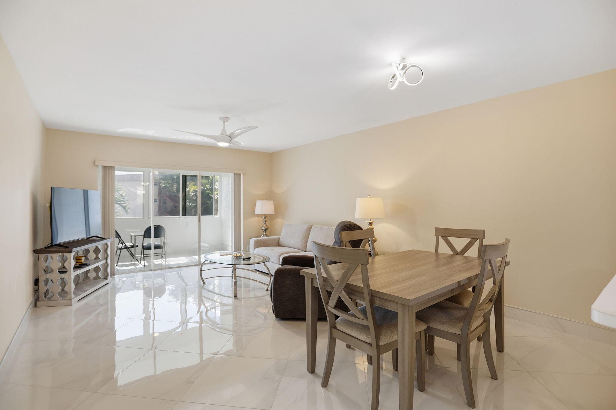 721 Lori Drive 210, Palm Springs, FL 33461 3