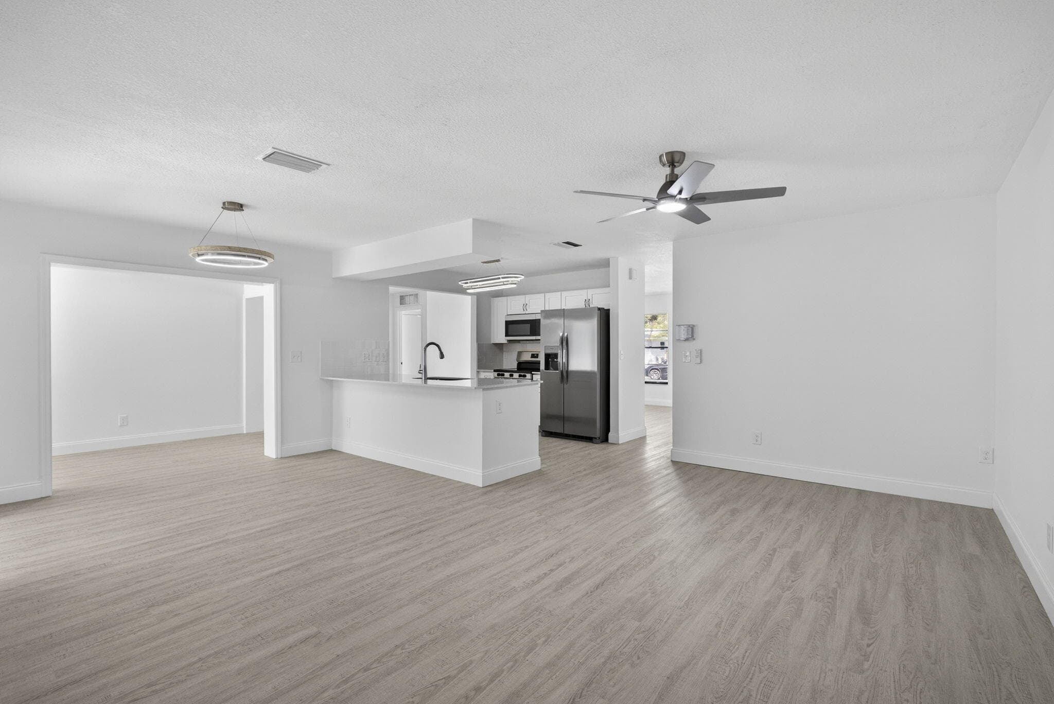 129 Bilbao Street, Royal Palm Beach, FL 33411 16