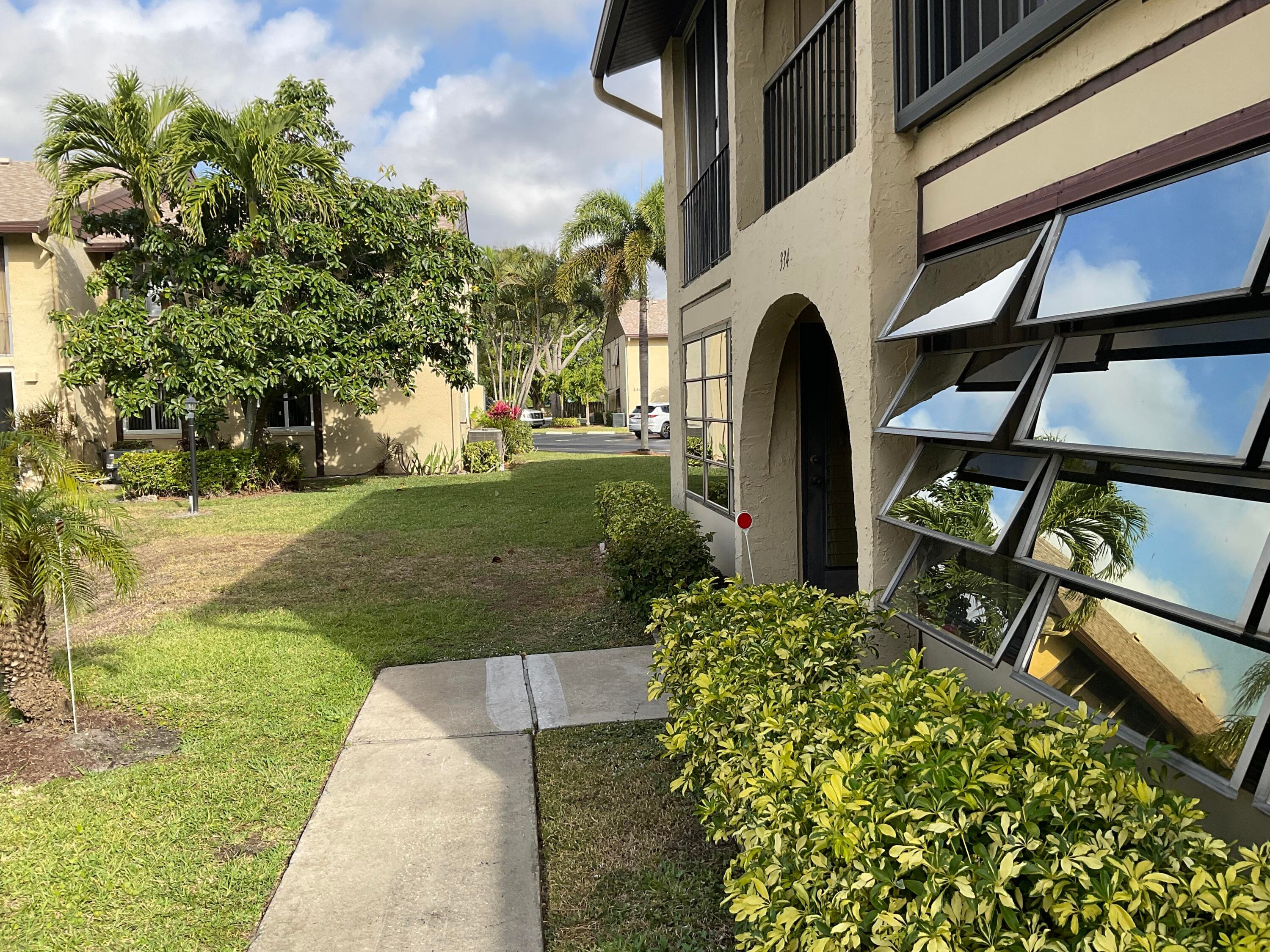 334 Pine Ridge Circle C-1, Greenacres, FL 33463 3