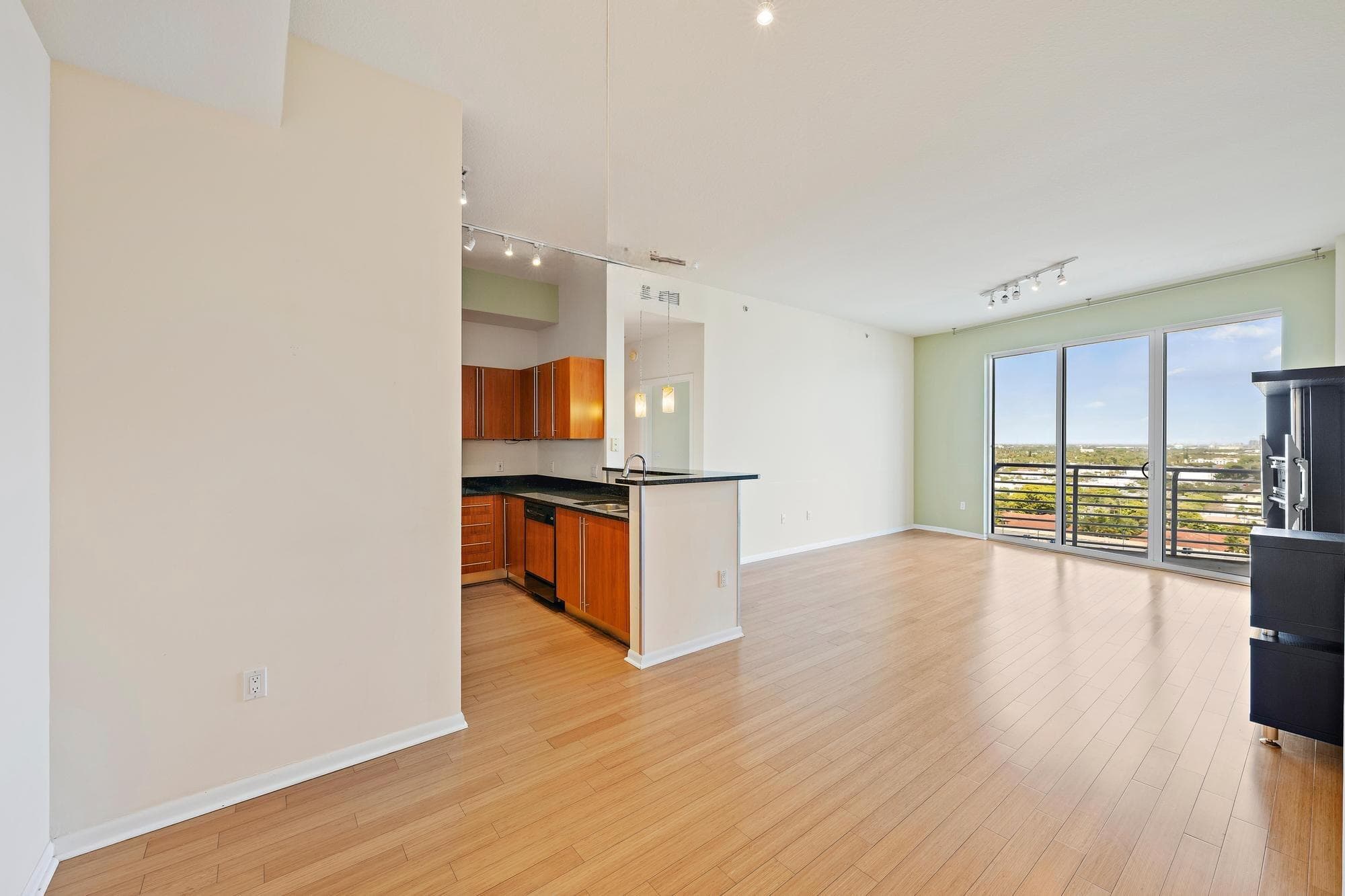 1551 N Flagler Drive Ph L7, West Palm Beach, FL 33401 4
