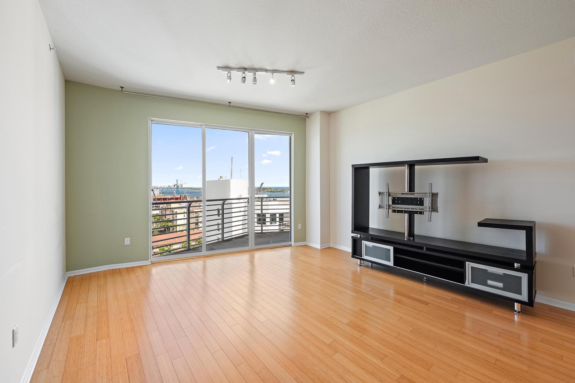 1551 N Flagler Drive Ph L7, West Palm Beach, FL 33401 9