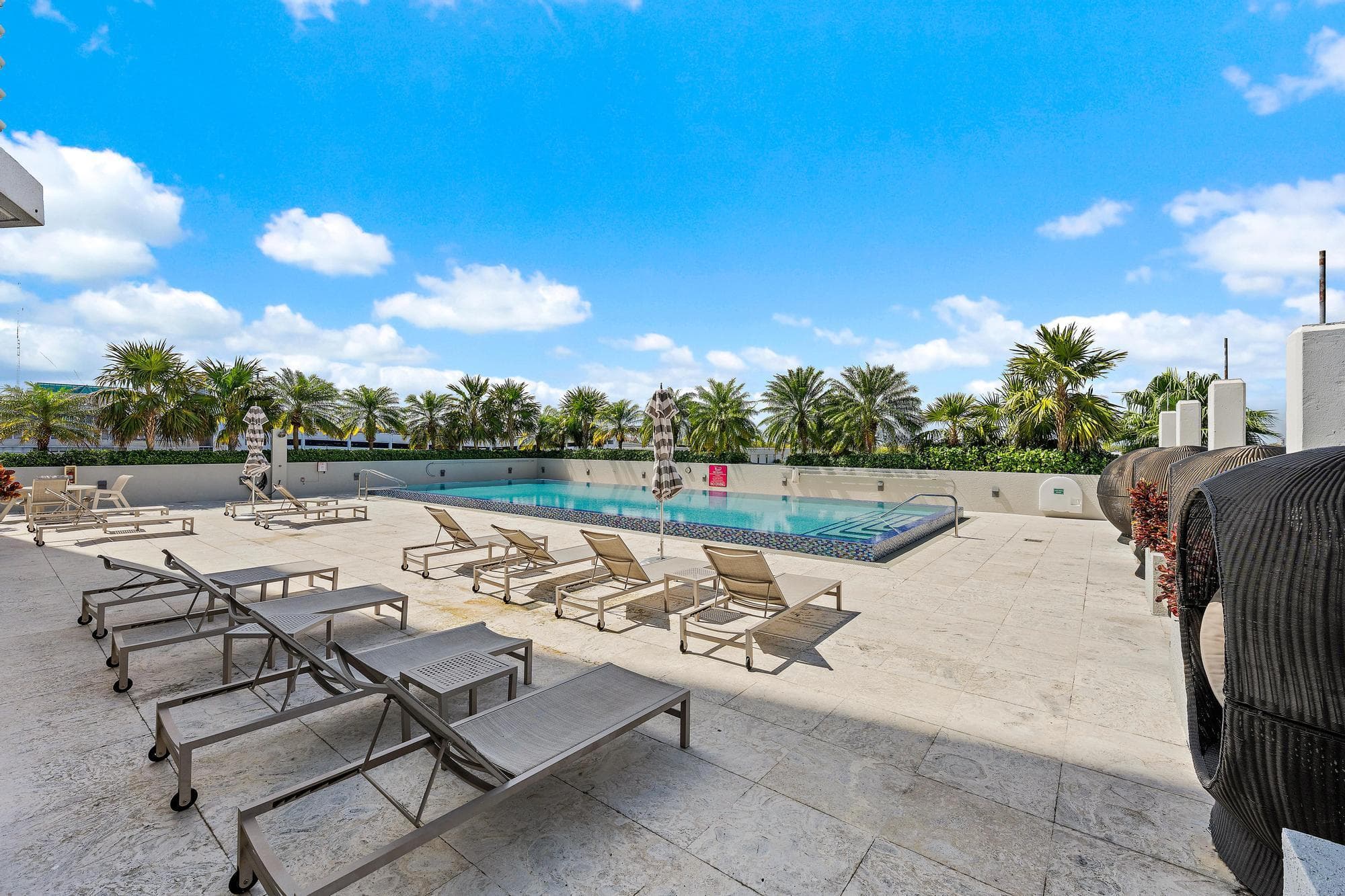 1551 N Flagler Drive Ph L7, West Palm Beach, FL 33401 19