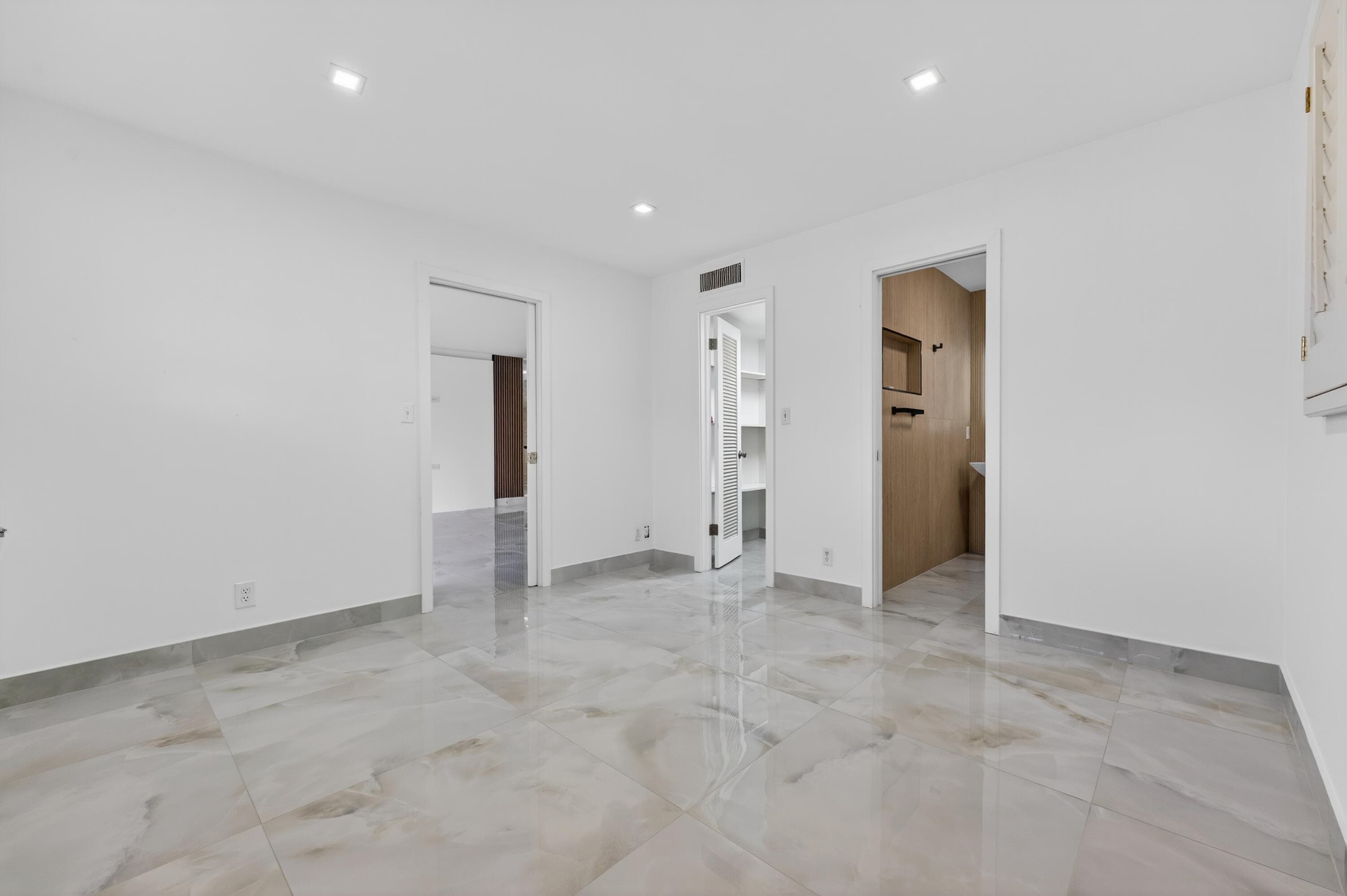 2134 NE 36th Street 82, Lighthouse Point, FL 33064 20