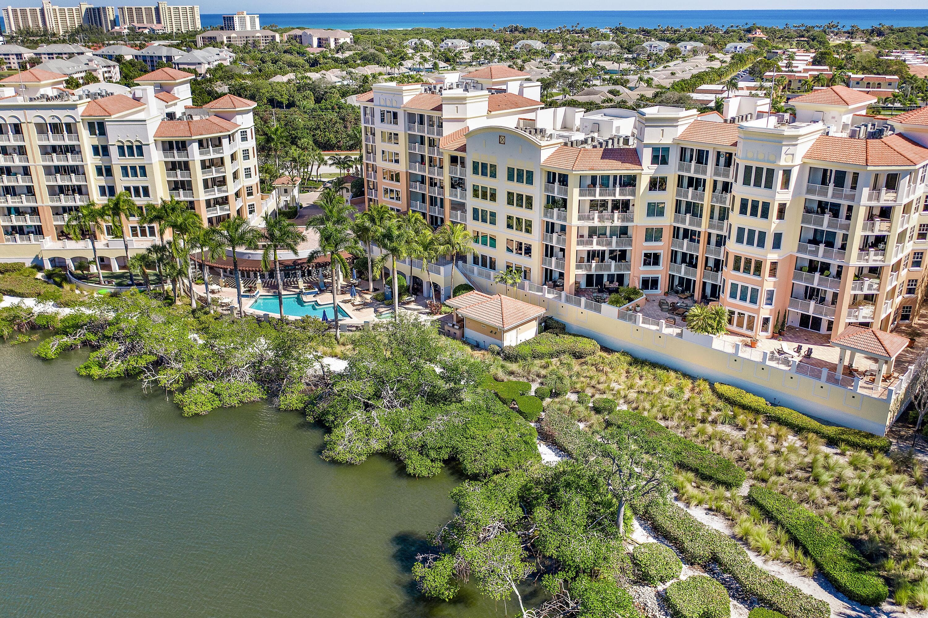 700 S Us Highway 1 406, Jupiter, FL 33477 35