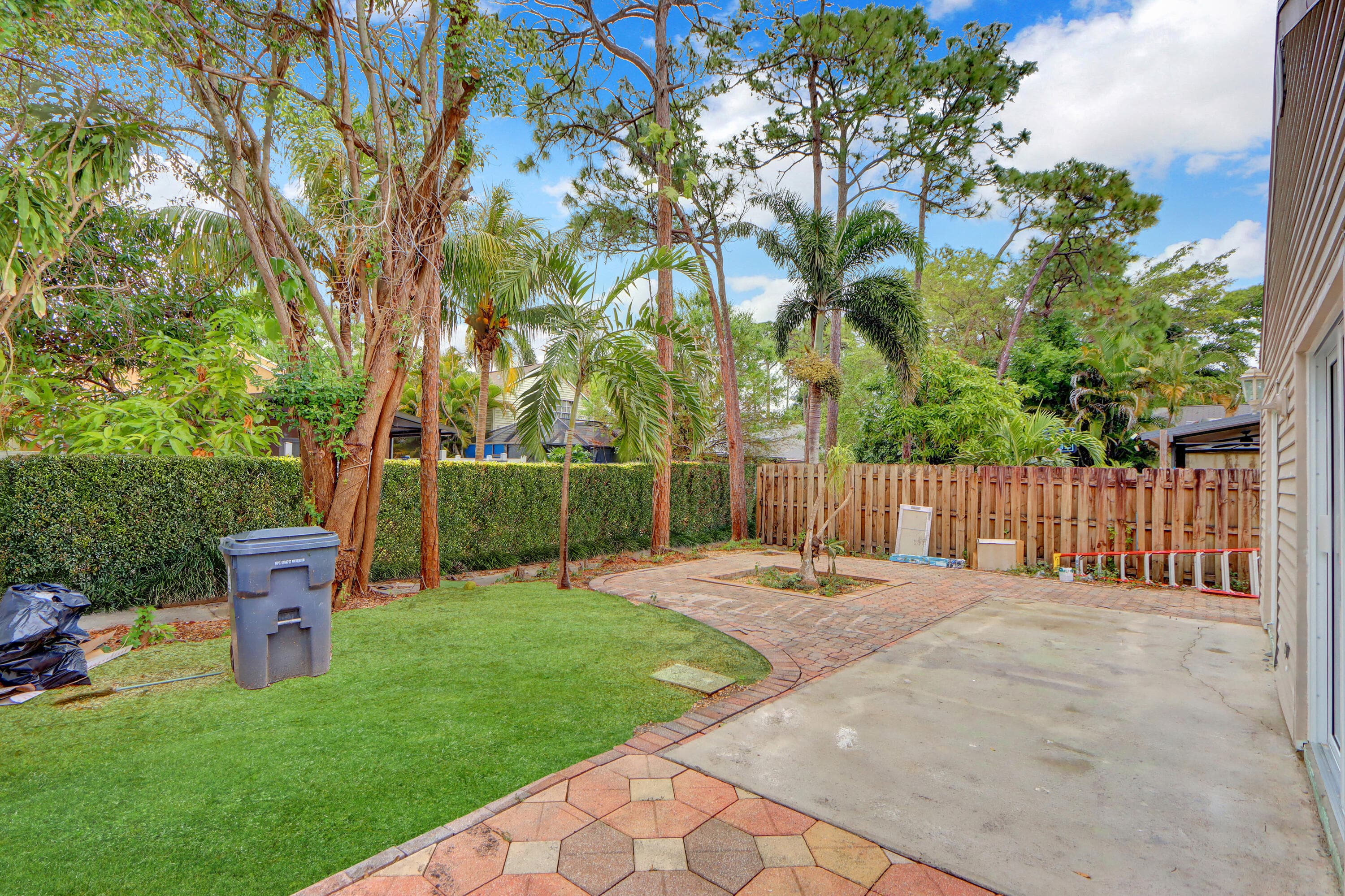 1413 Blue Clover Lane, West Palm Beach, FL 33415 25