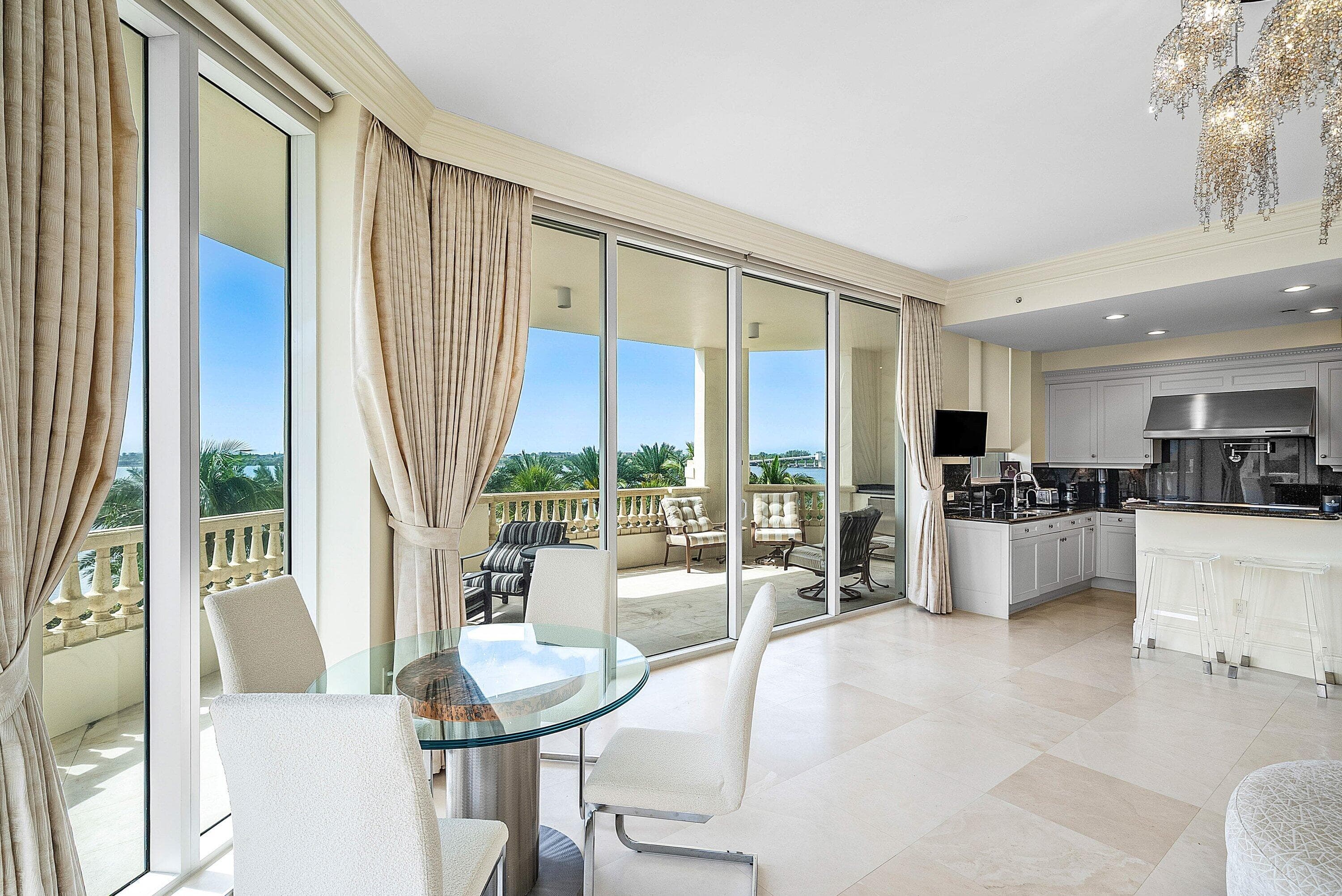 3000 S Ocean Boulevard 402, Palm Beach, FL 33480 2