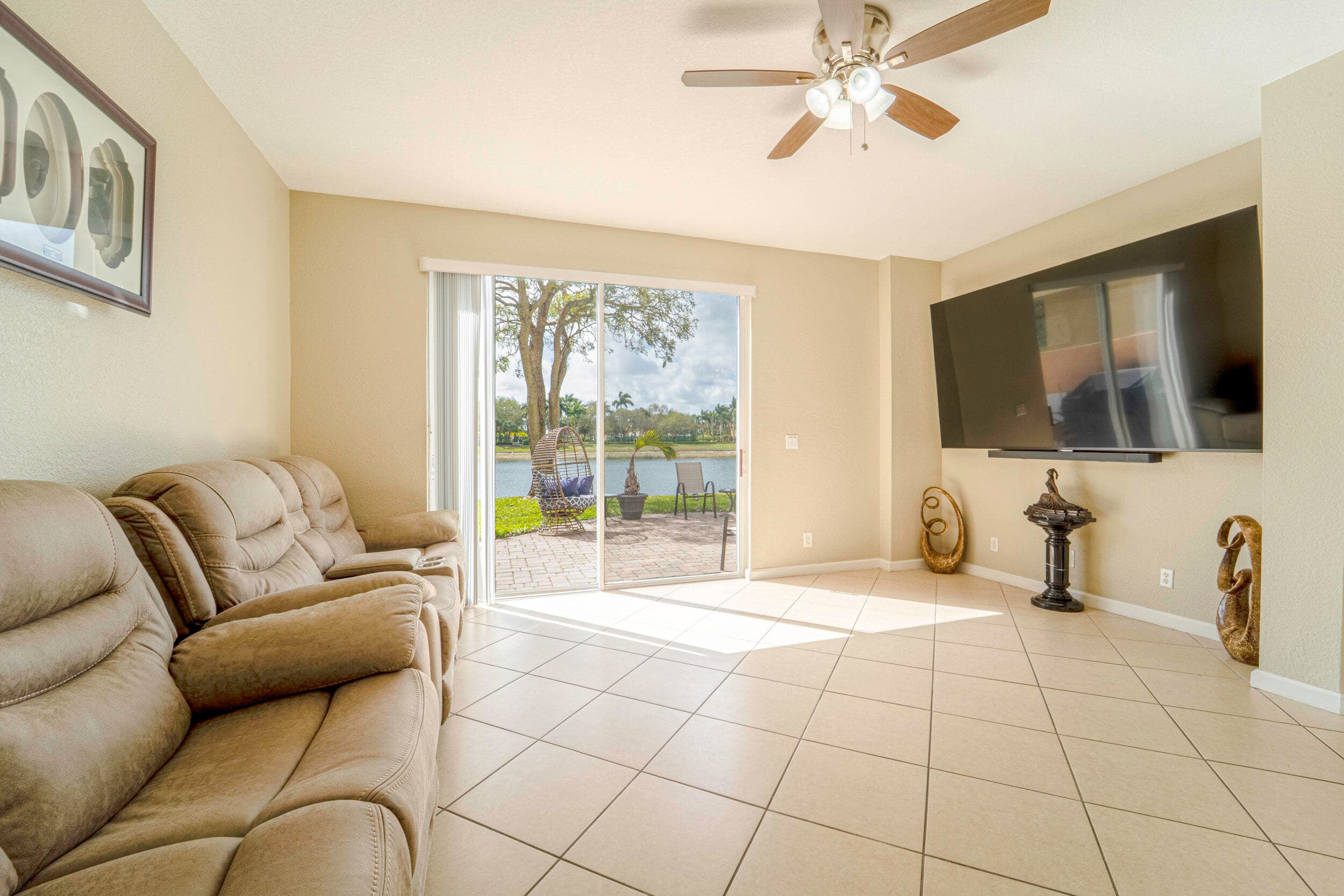 6770 Aliso Avenue, West Palm Beach, FL 33413 6