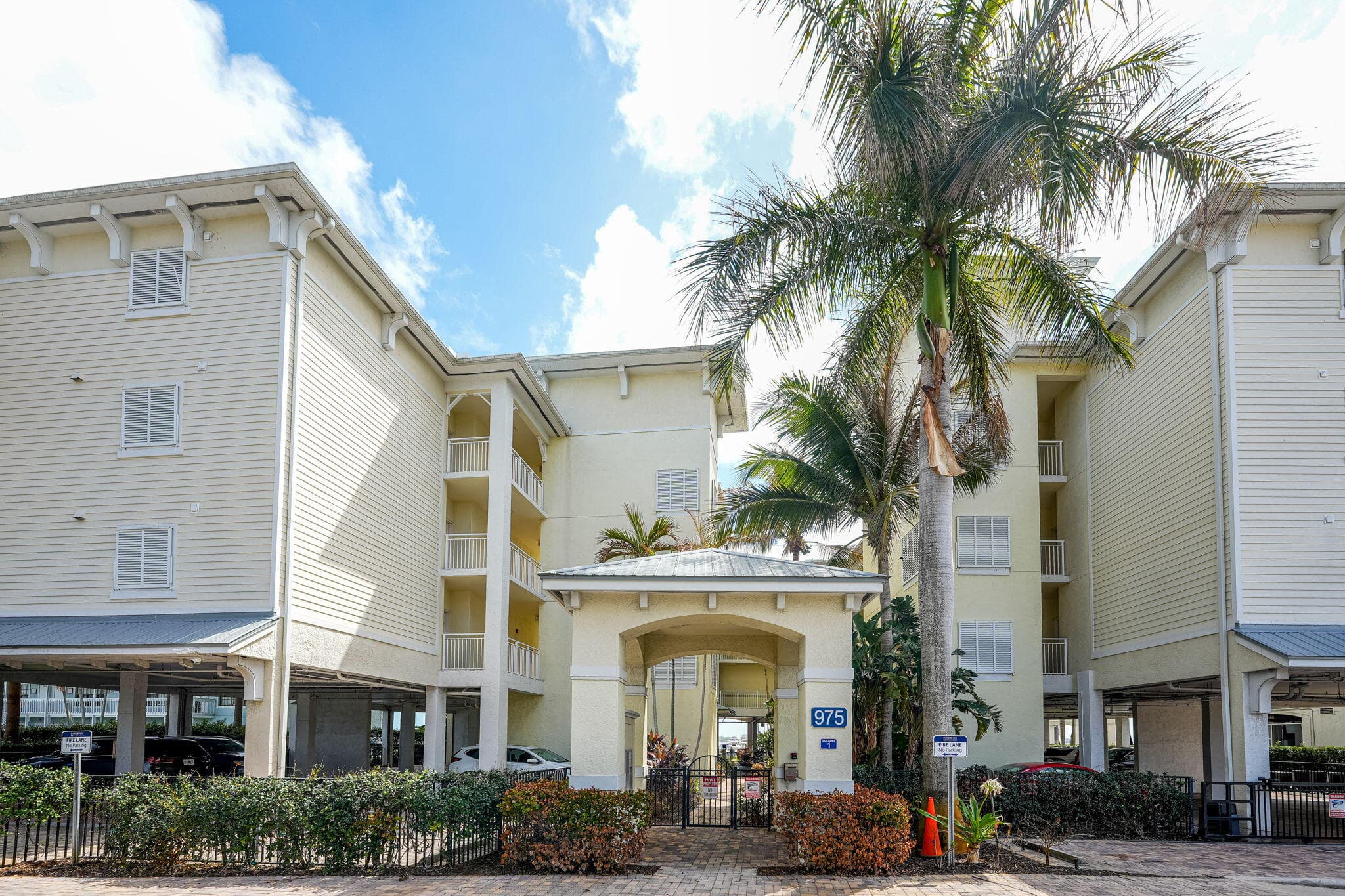 975 NW Flagler Avenue 302, Stuart, FL 34994 7