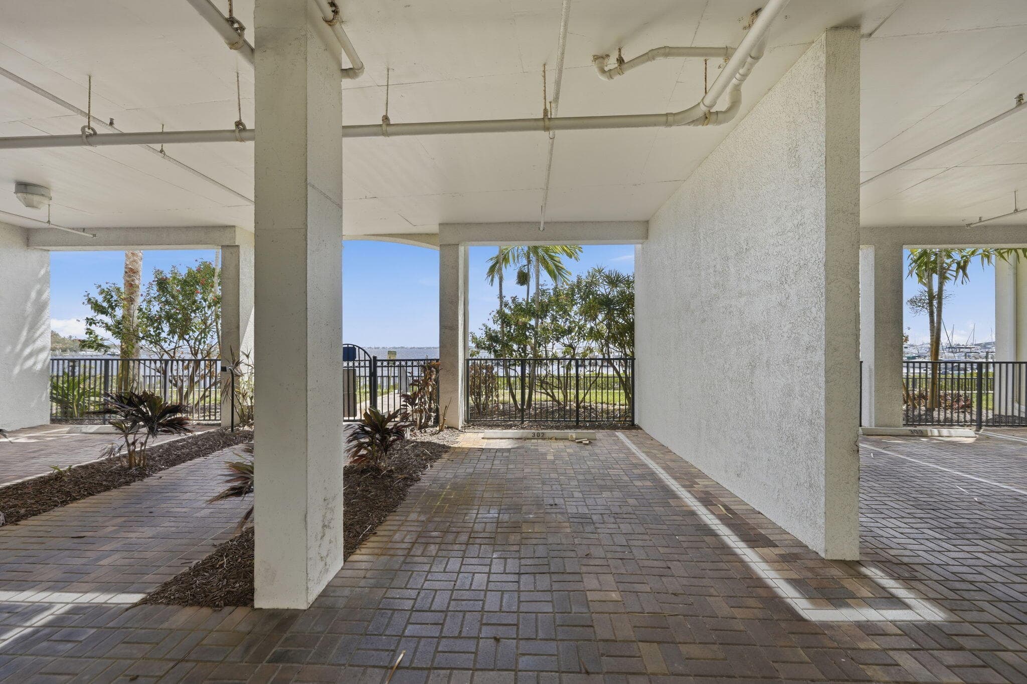 975 NW Flagler Avenue 302, Stuart, FL 34994 49