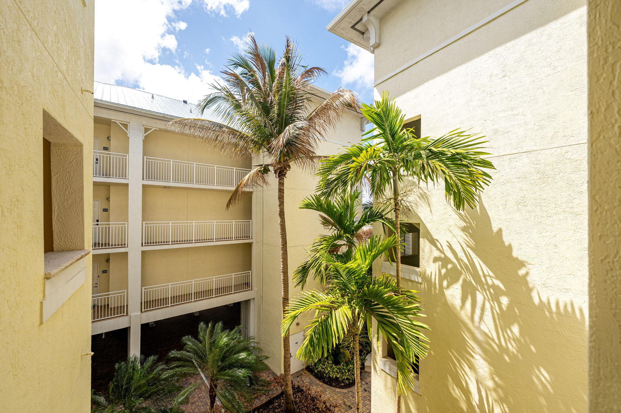 975 NW Flagler Avenue 302, Stuart, FL 34994 8
