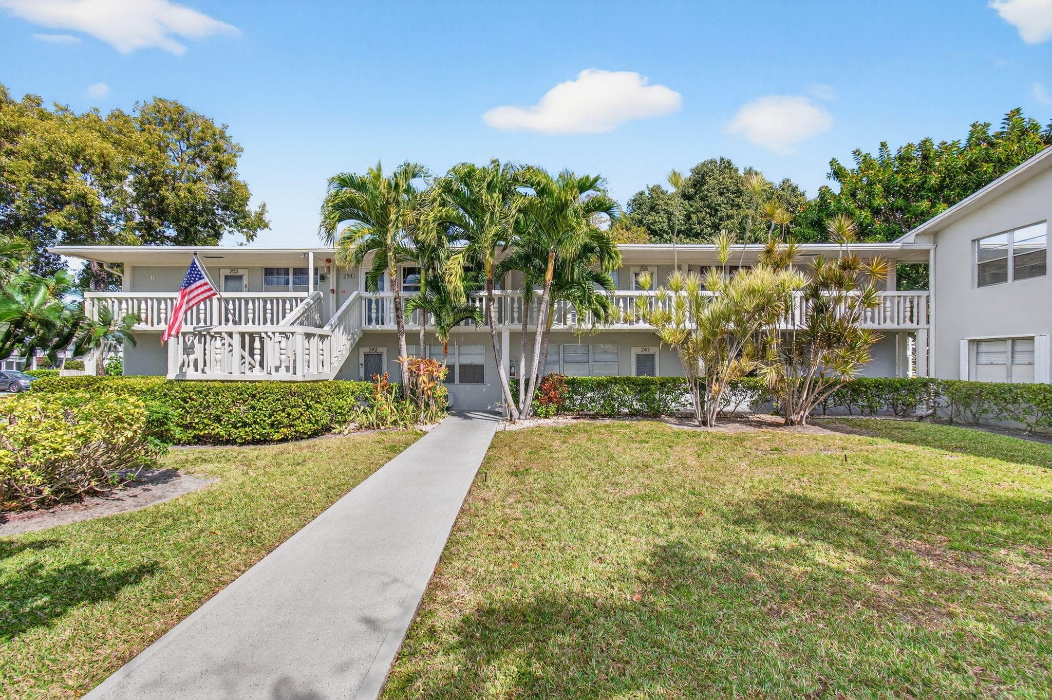 247 Ventnor R, Deerfield Beach, FL 33442