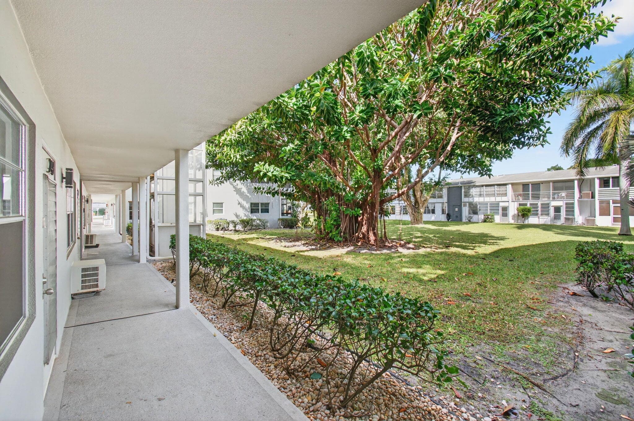 247 Ventnor R, Deerfield Beach, FL 33442 3