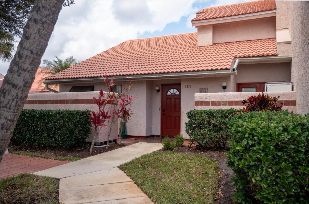 3510 SE Sandpiper Court, Port St. Lucie, FL 34952
