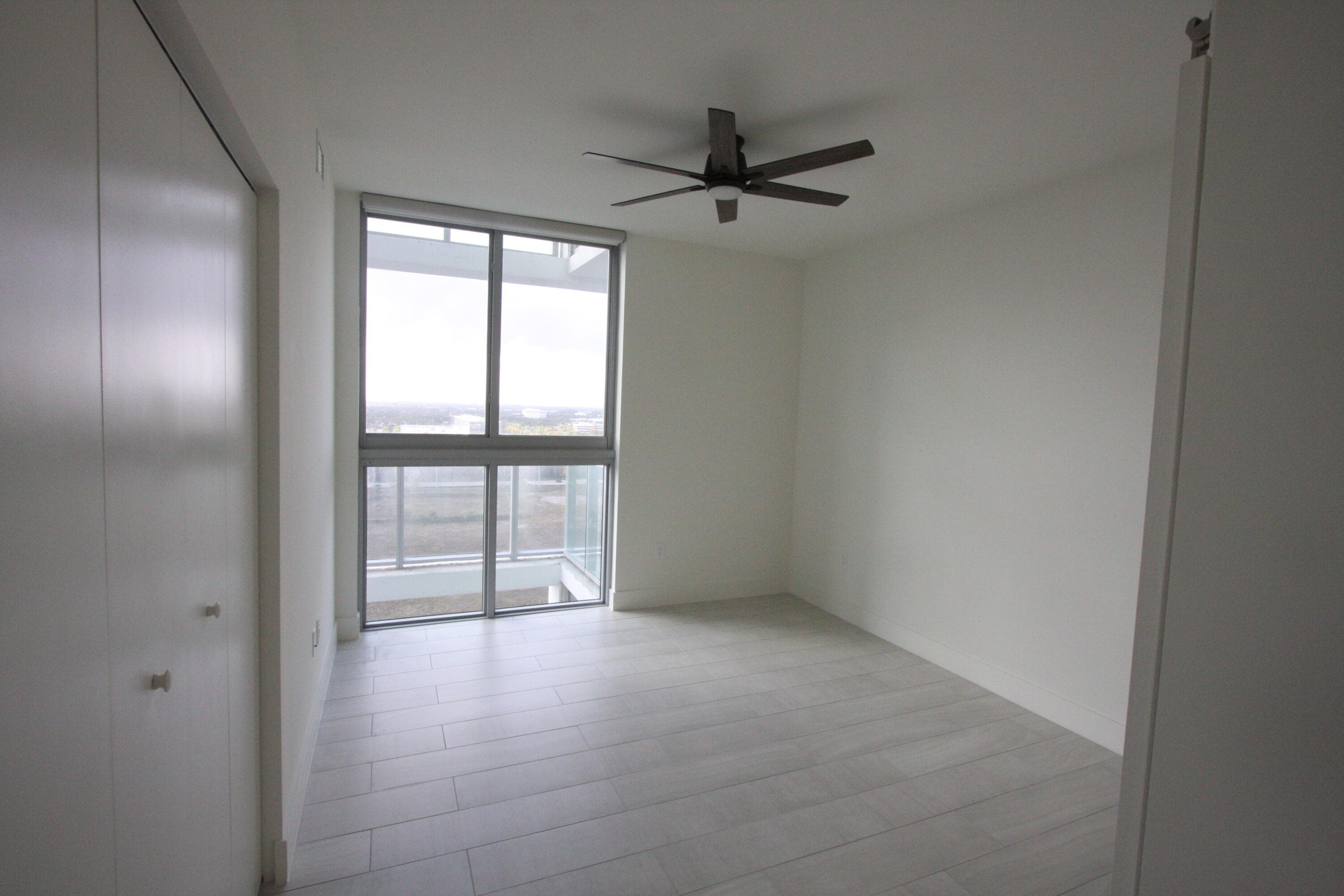 2000 Metropica Way 1609, Sunrise, FL 33323 43