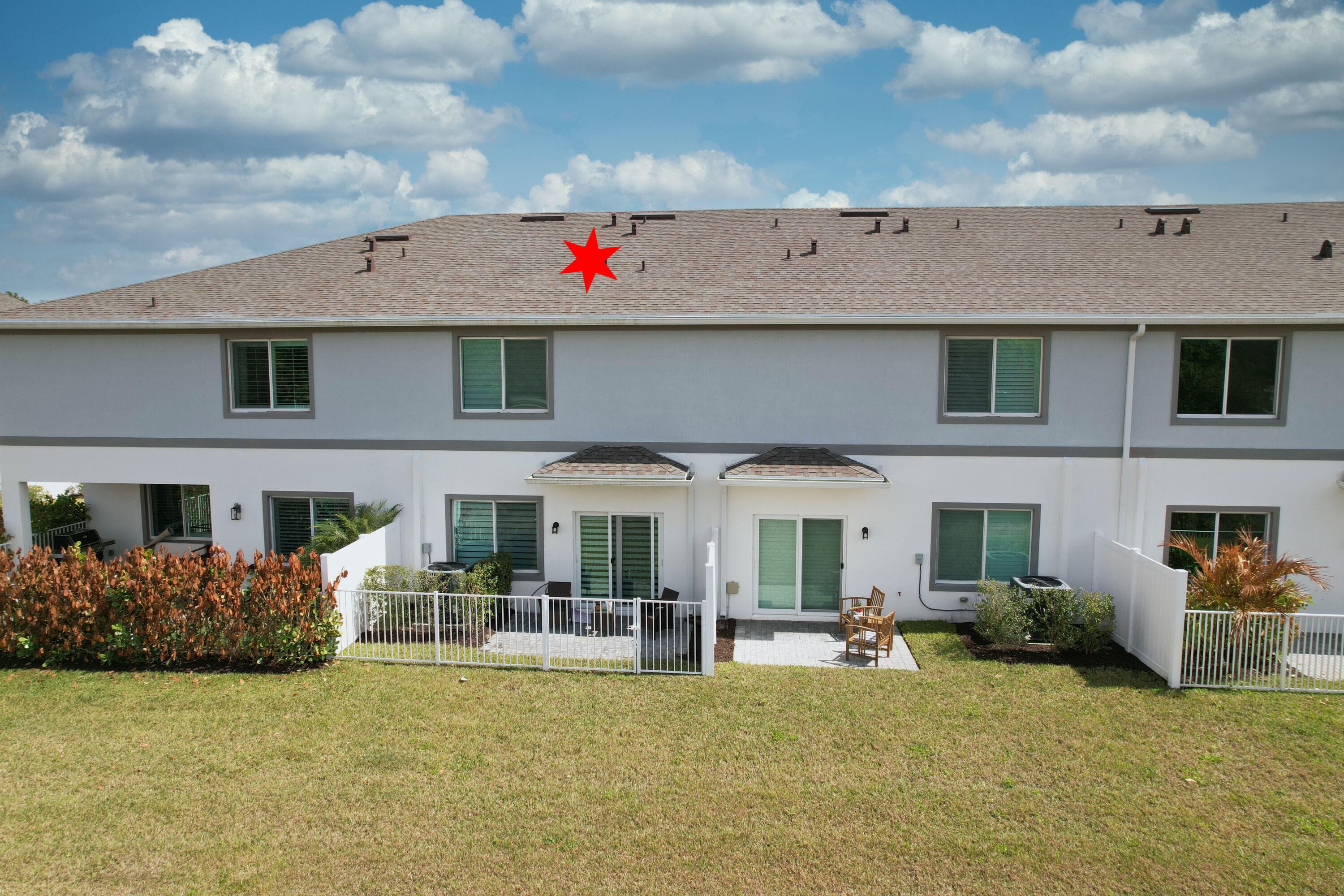 656 NE Waters Edge Lane, Port St. Lucie, FL 34983 9