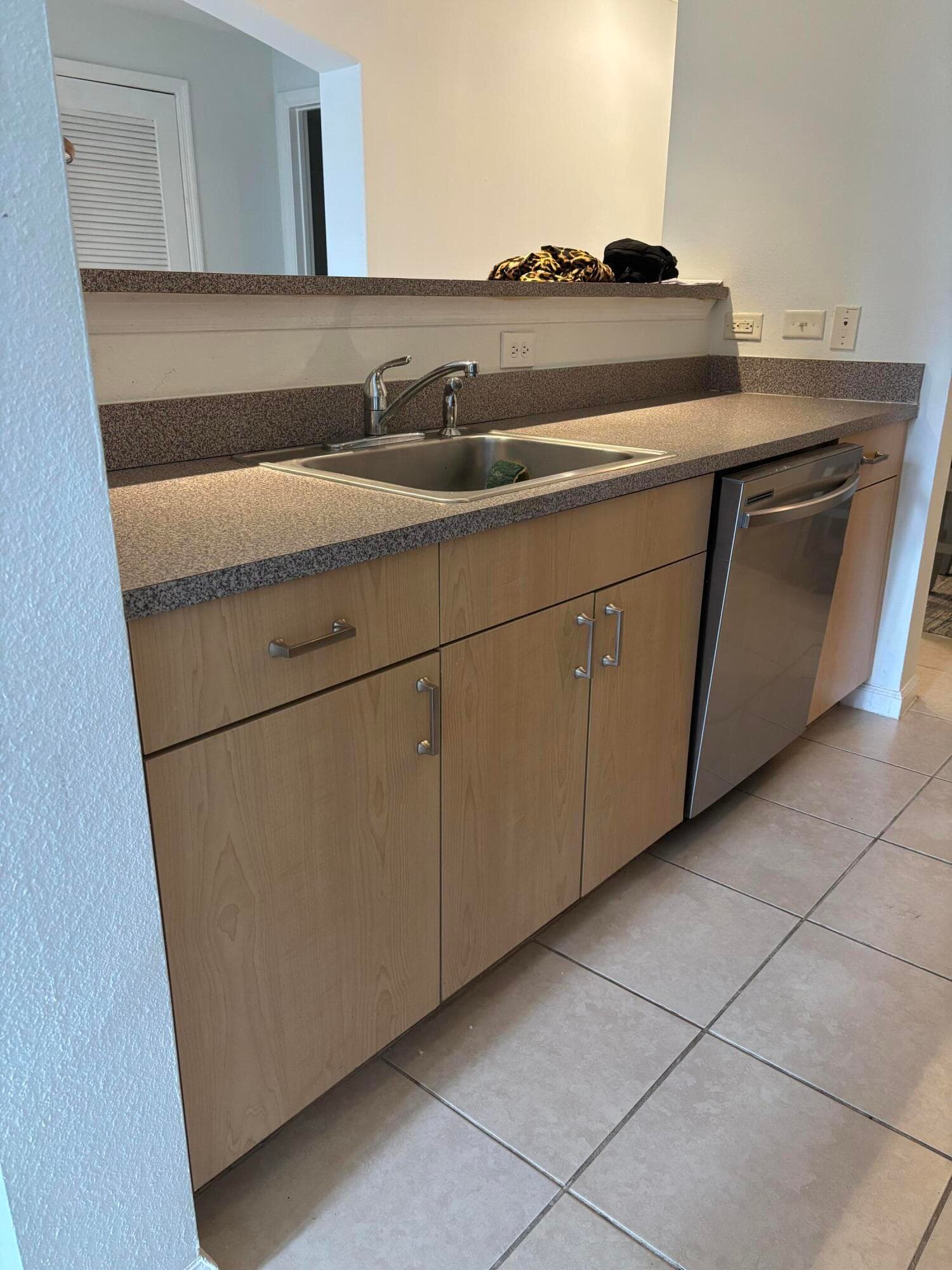 533 NE 3rd Avenue 204, Fort Lauderdale, FL 33301 12