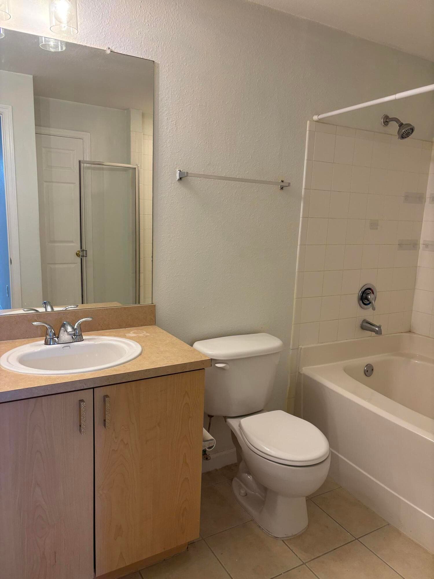 533 NE 3rd Avenue 204, Fort Lauderdale, FL 33301 18
