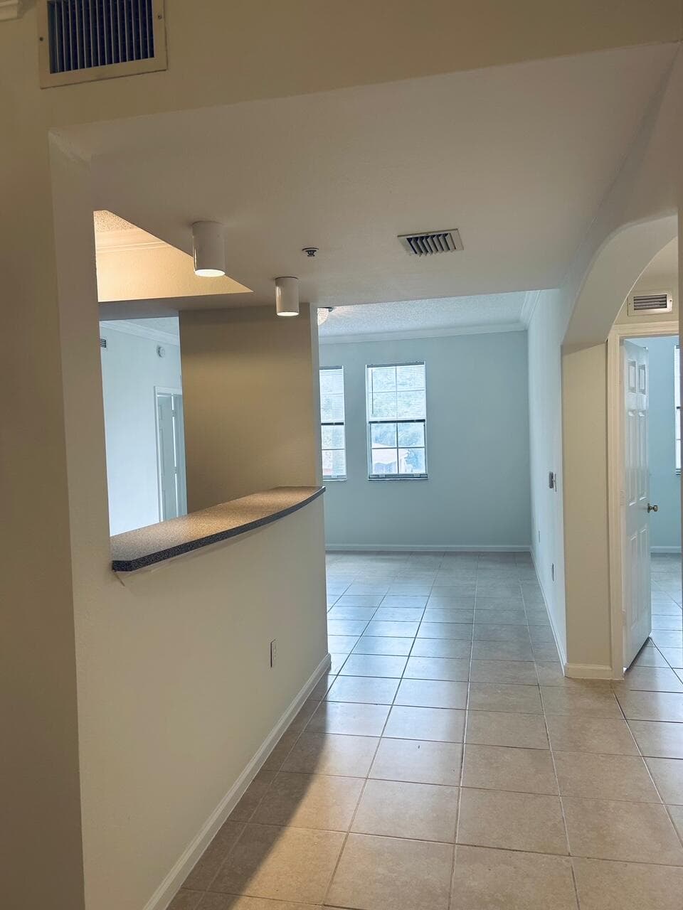 533 NE 3rd Avenue 204, Fort Lauderdale, FL 33301 10