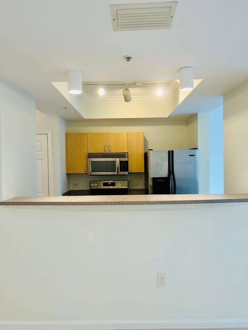533 NE 3rd Avenue 204, Fort Lauderdale, FL 33301 11