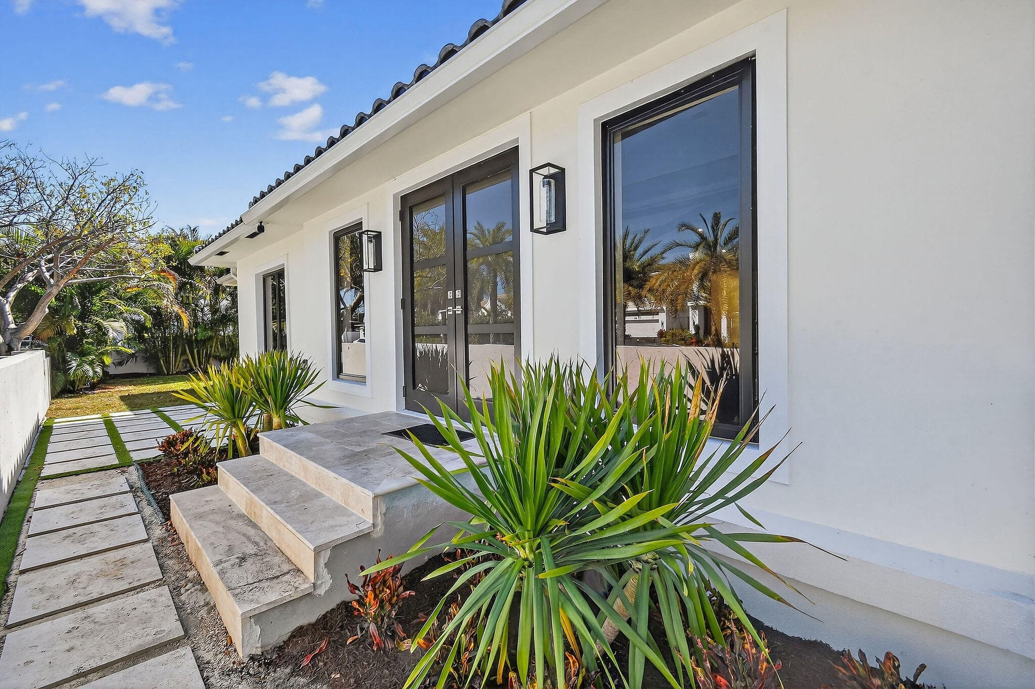 326 Palmetto Street, West Palm Beach, FL 33405 3