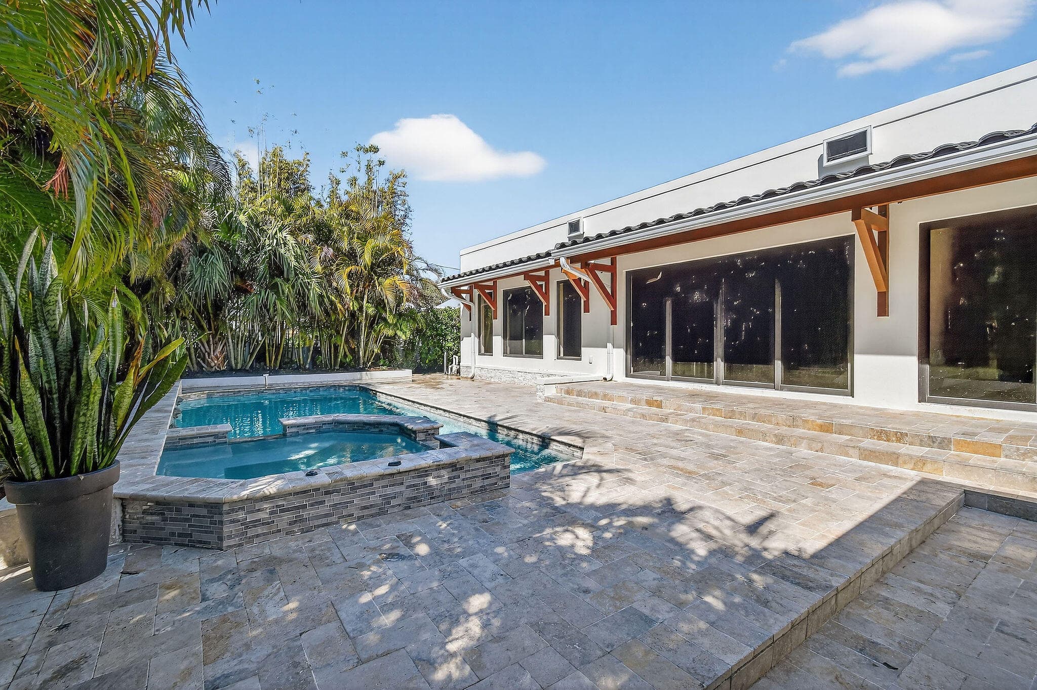 326 Palmetto Street, West Palm Beach, FL 33405 51