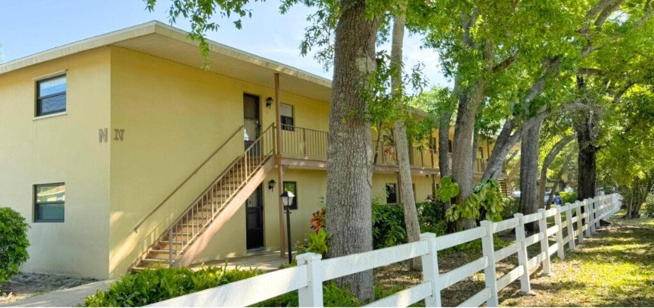 400 18th Street N-5, Vero Beach, FL 32960
