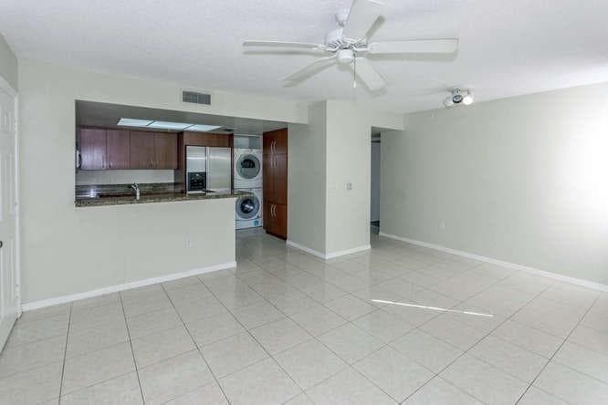 4151 N Haverhill Road 1508, West Palm Beach, FL 33417 3