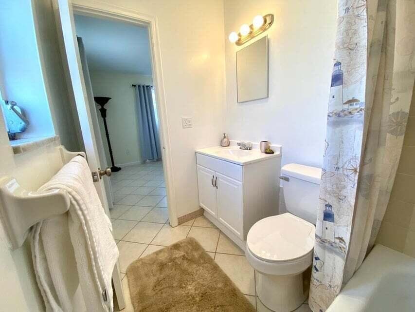 523 SE 20th Court 5, Boynton Beach, FL 33435 12