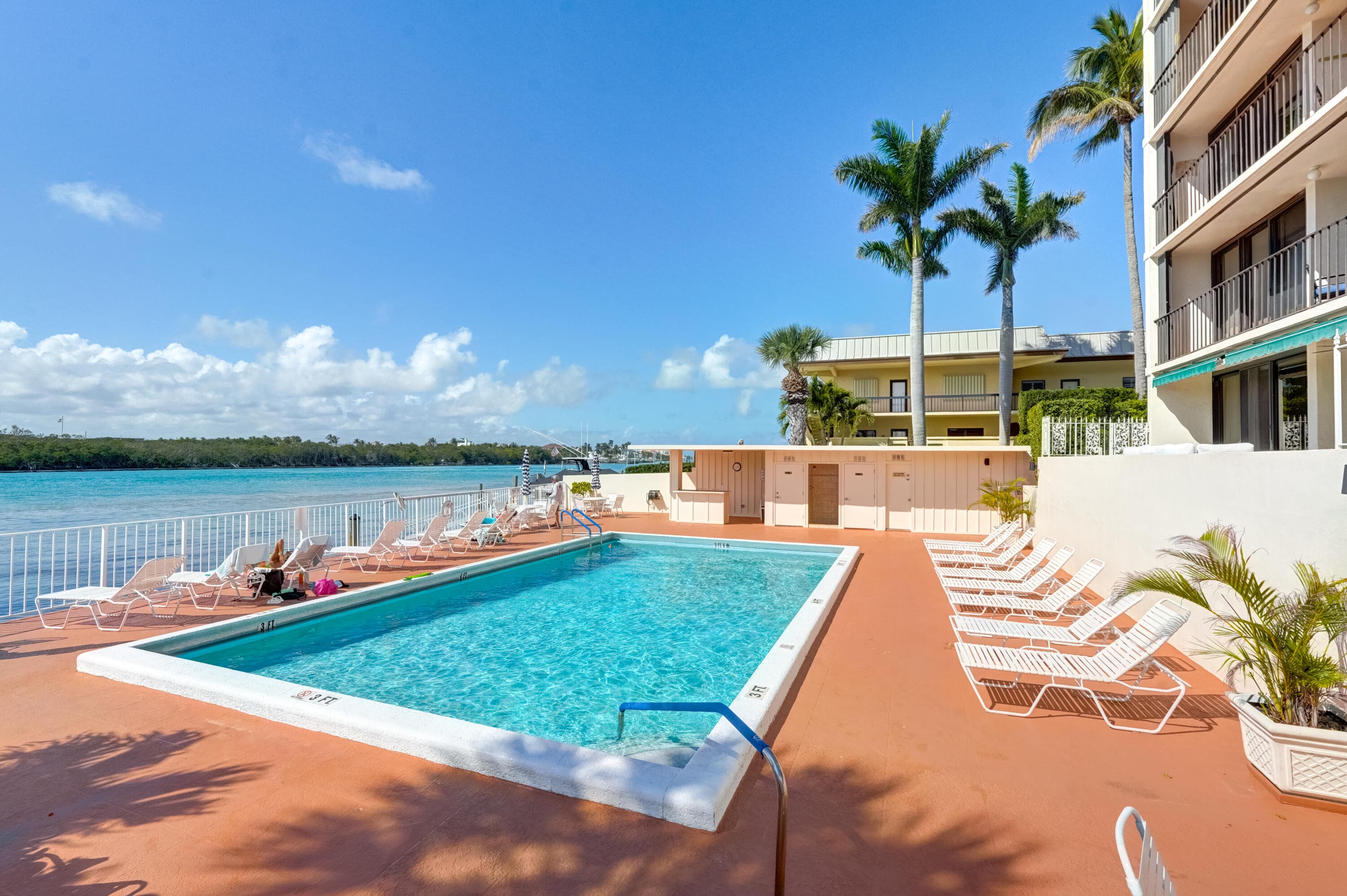 225 Beach Road 503, Tequesta, FL 33469 4