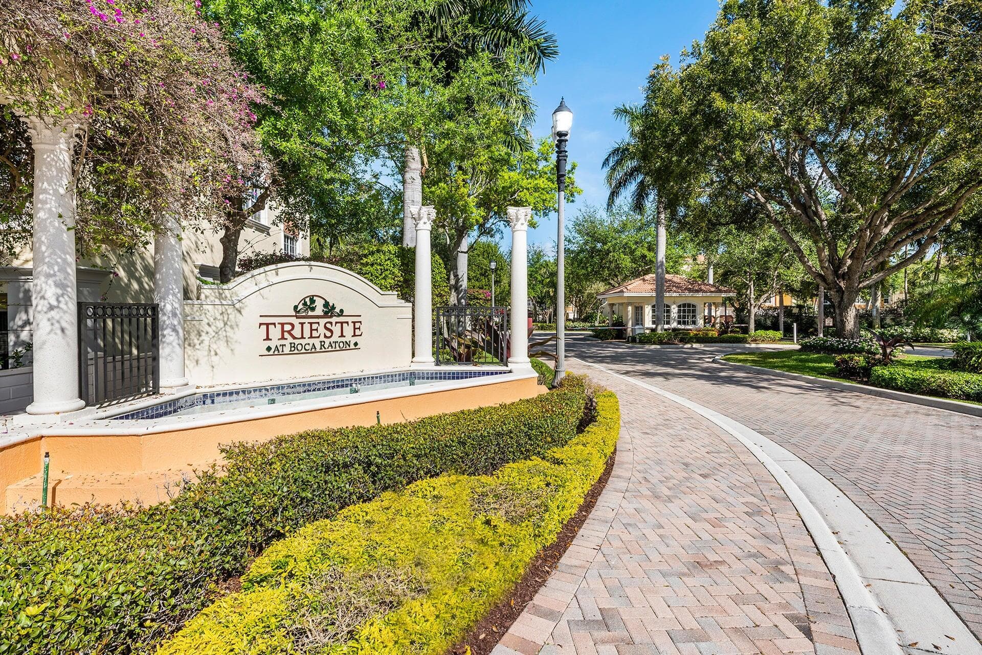 5580 NE Trieste Terrace, Boca Raton, FL 33487 32