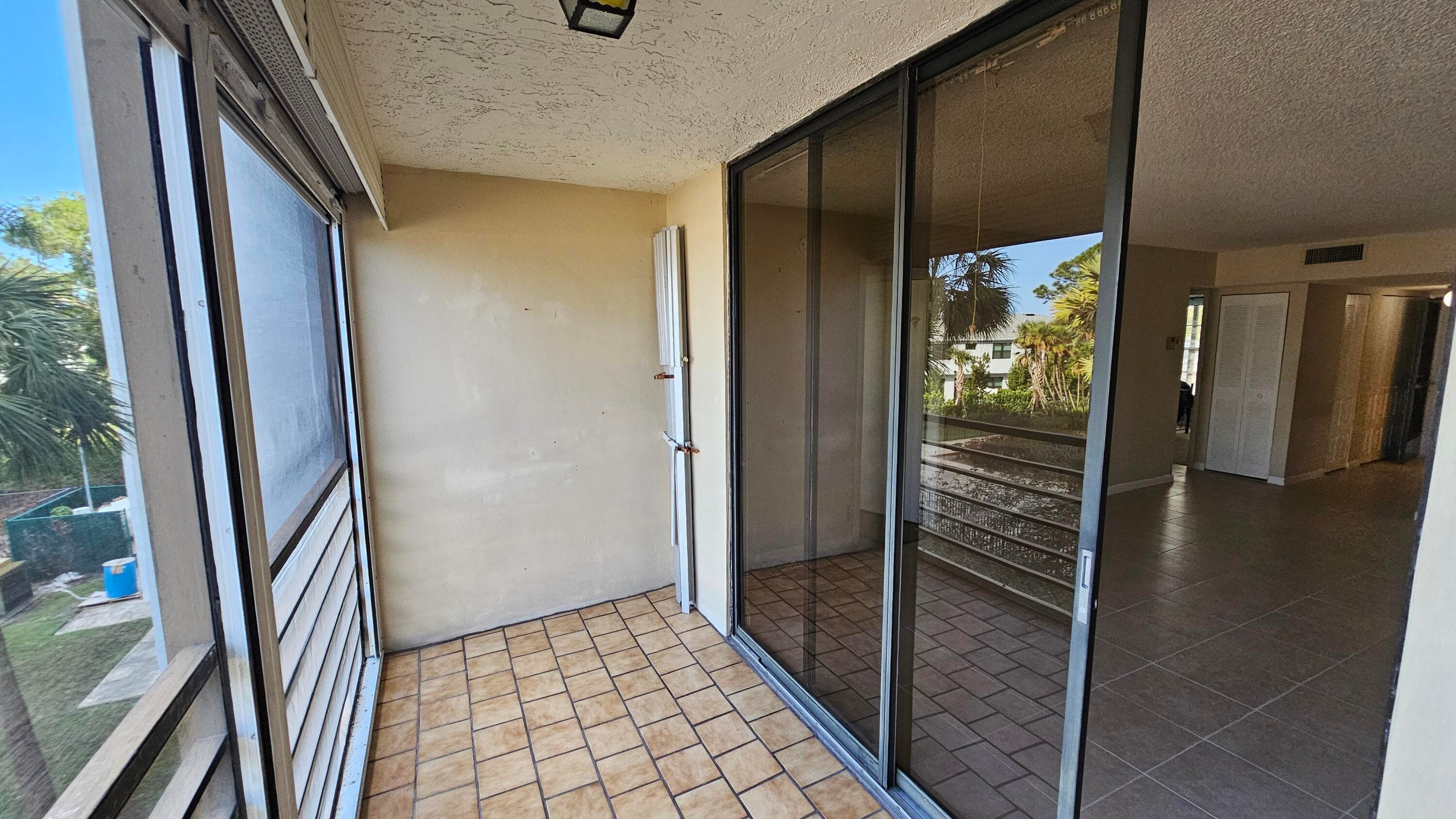 4640 Lucerne Lakes Boulevard W 303, Lake Worth, FL 33467 8