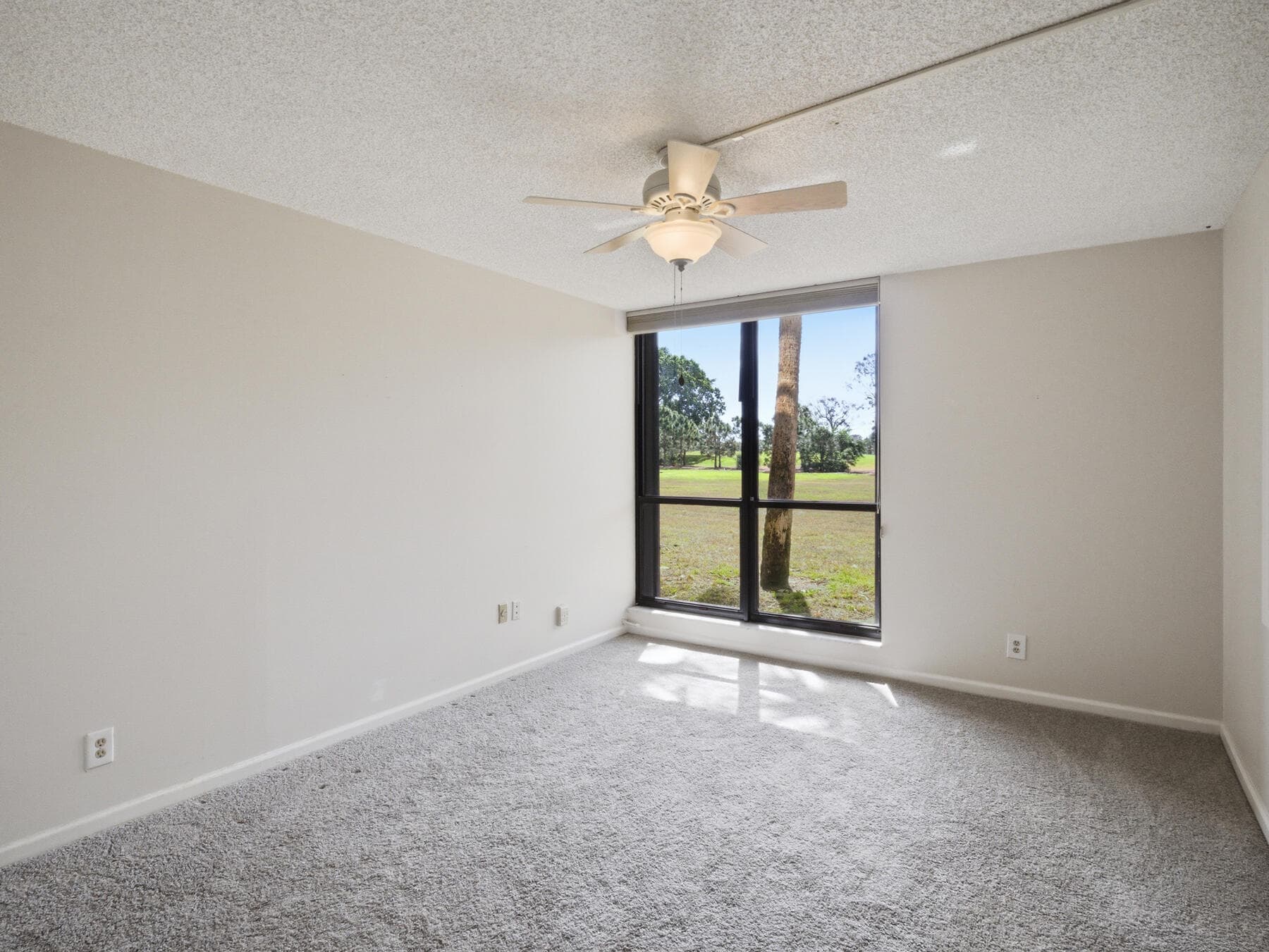 5390 Woodland Lakes Drive 104, Palm Beach Gardens, FL 33418 12