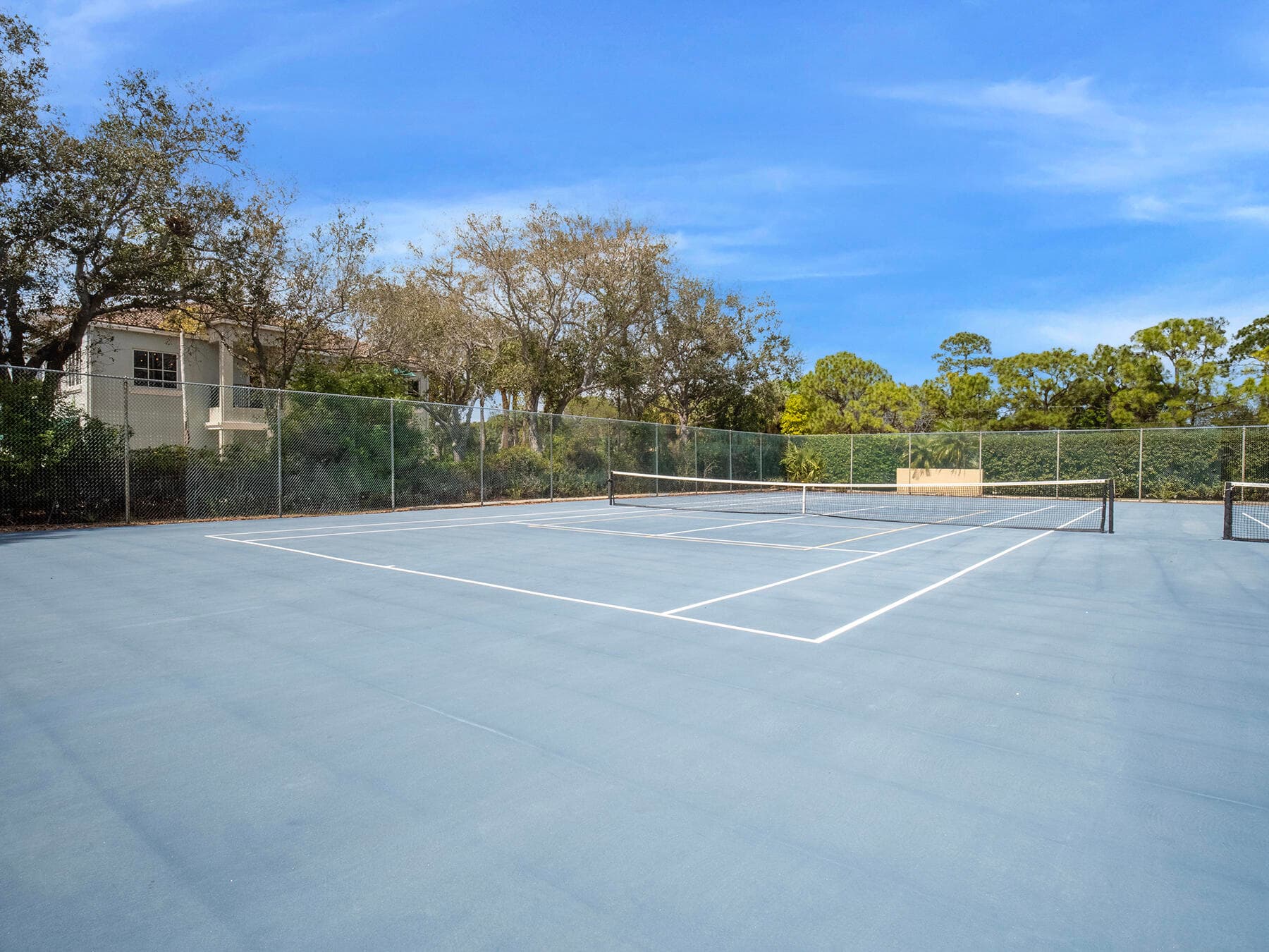 5390 Woodland Lakes Drive 104, Palm Beach Gardens, FL 33418 25