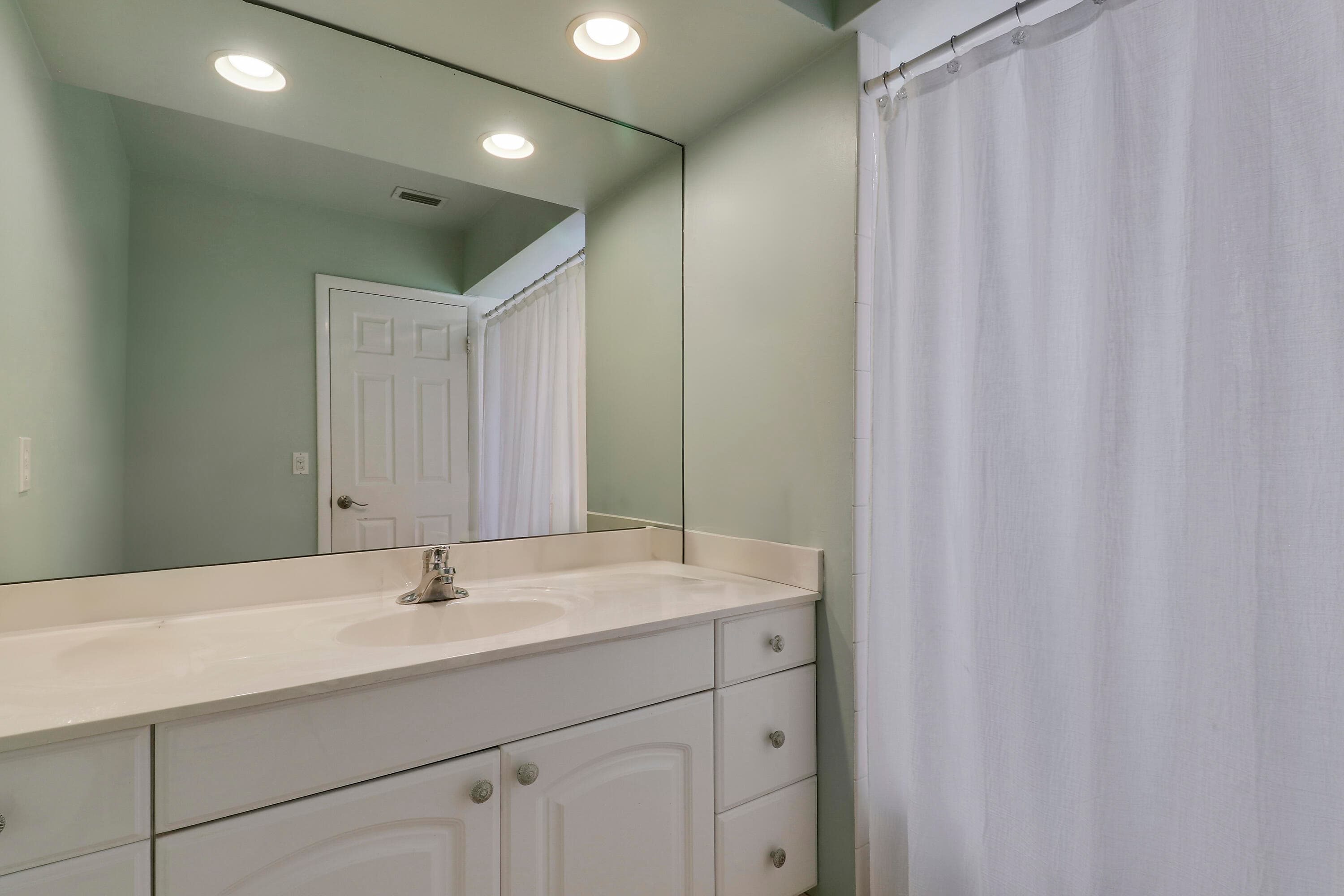 856 Country Club Drive, North Palm Beach, FL 33408 18