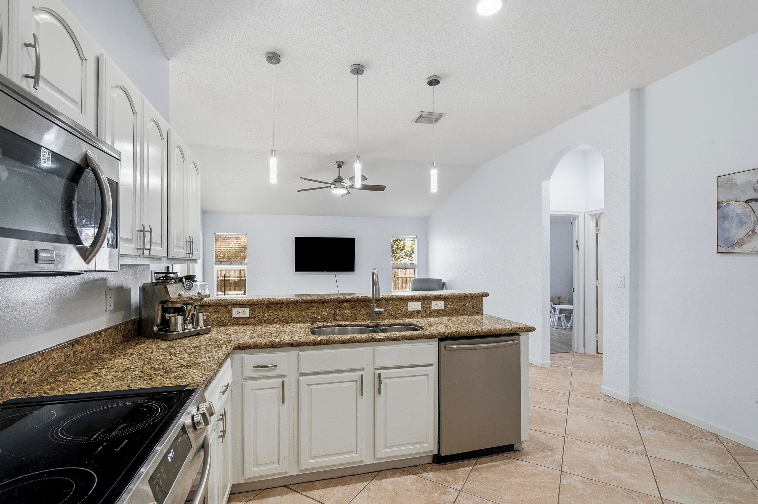 2526 SW Abney Street, Port St. Lucie, FL 34953 37