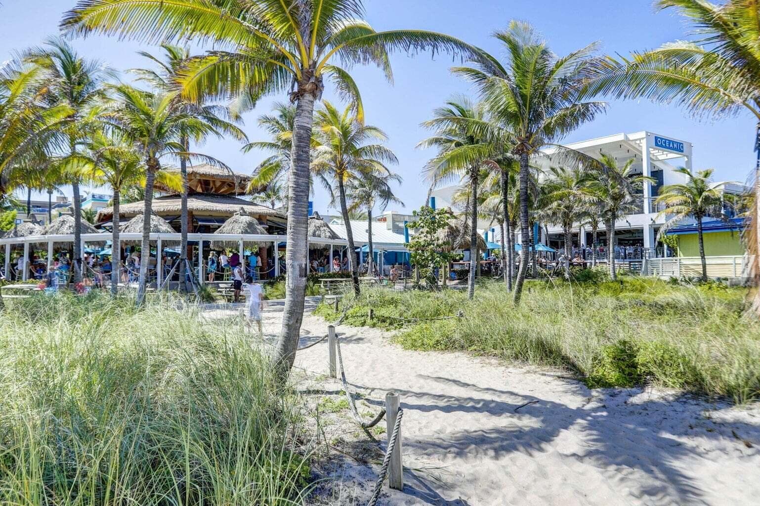 100 SE 6th Avenue 303, Pompano Beach, FL 33060 43