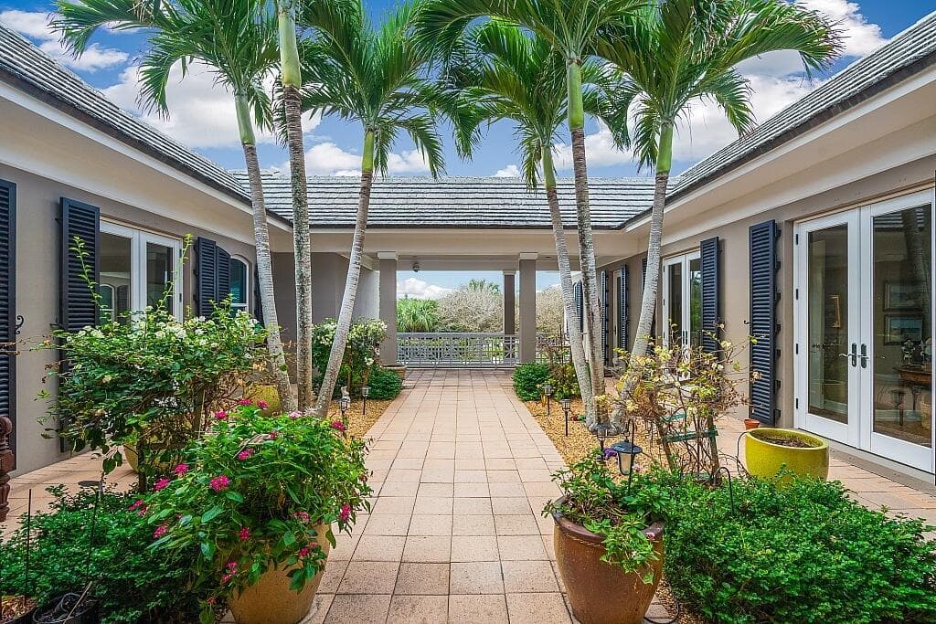 290 Bermuda Bay Lane, Vero Beach, FL 32963 32