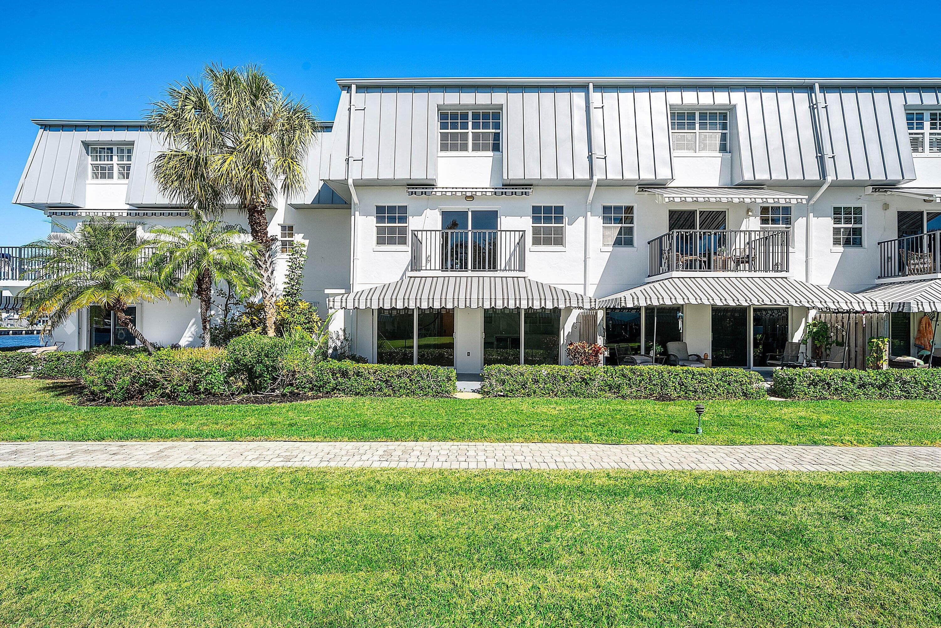 2000 S Ocean Boulevard Y1, Delray Beach, FL 33483 32