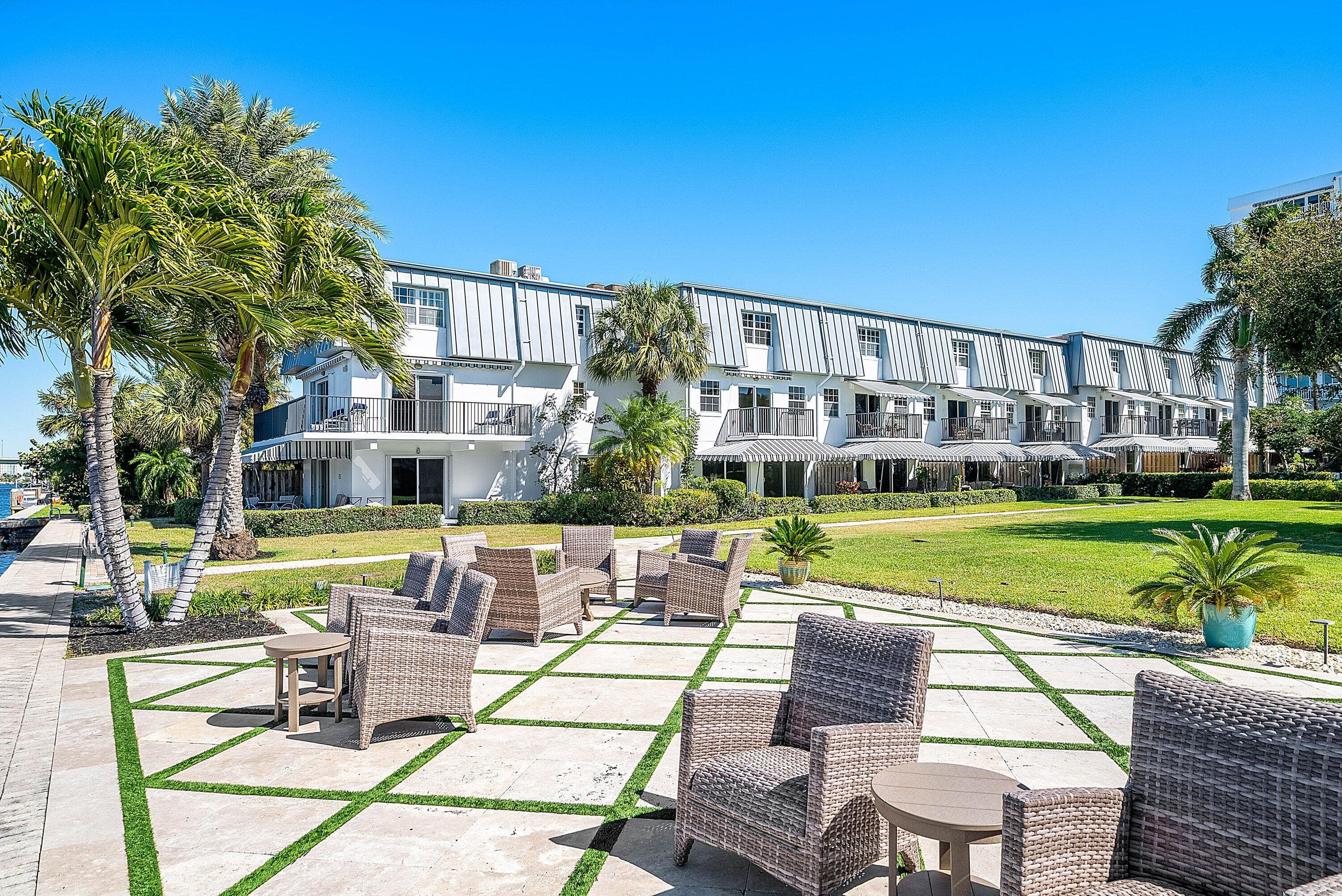 2000 S Ocean Boulevard Y1, Delray Beach, FL 33483 34
