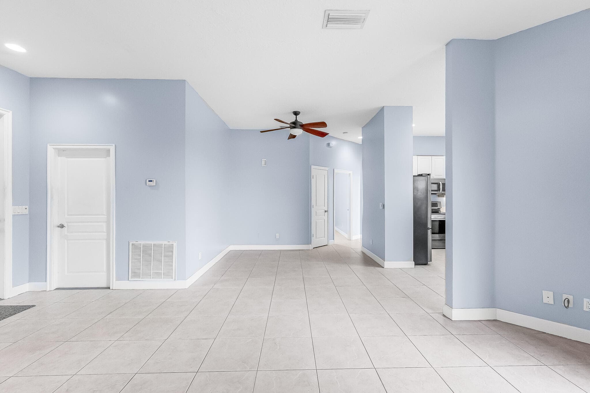 615 NE Canoe Park Circle, Port St. Lucie, FL 34983 3