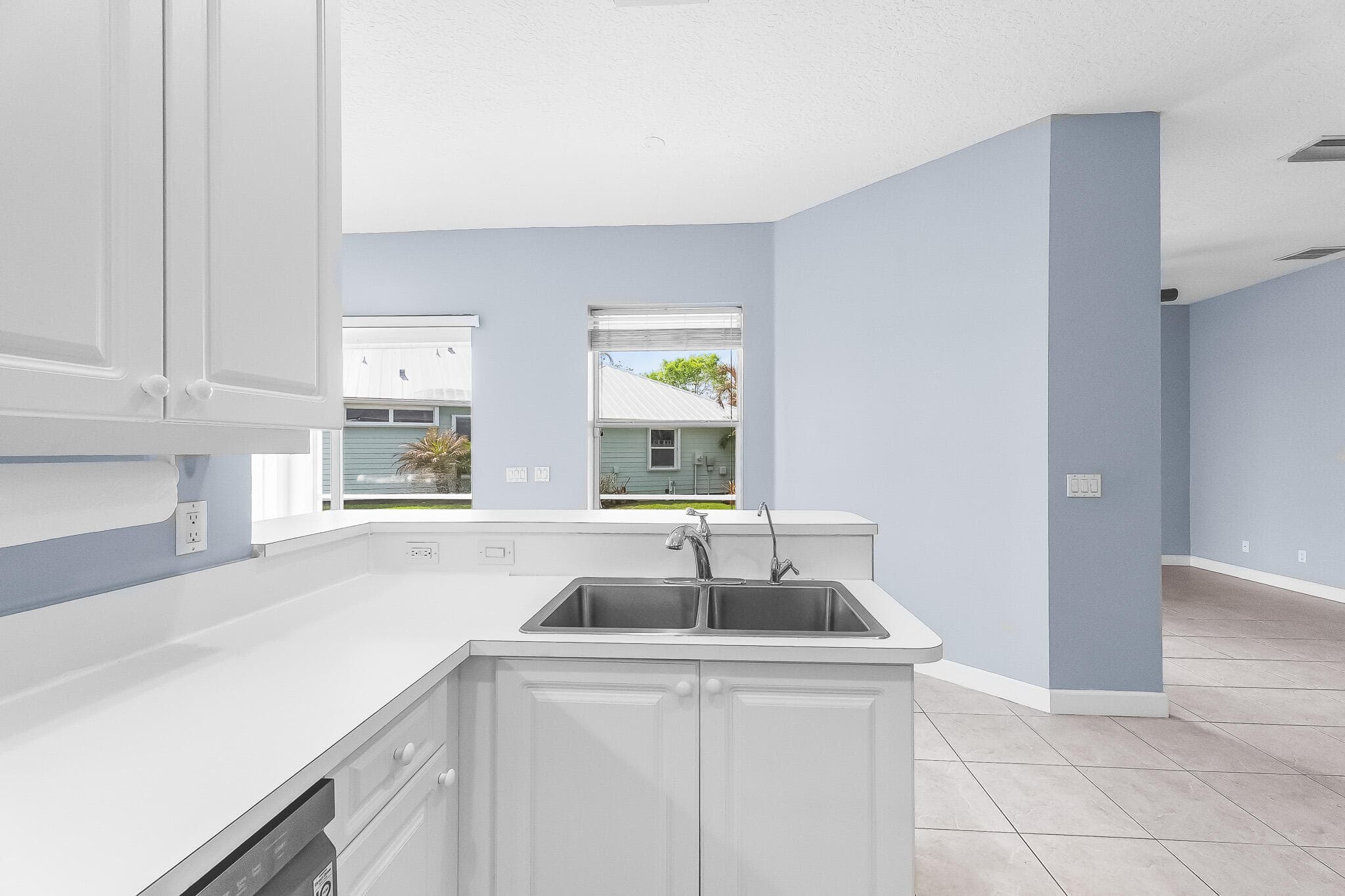 615 NE Canoe Park Circle, Port St. Lucie, FL 34983 10