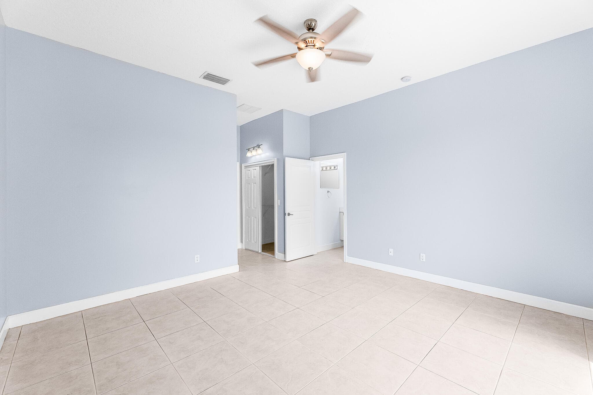 615 NE Canoe Park Circle, Port St. Lucie, FL 34983 17