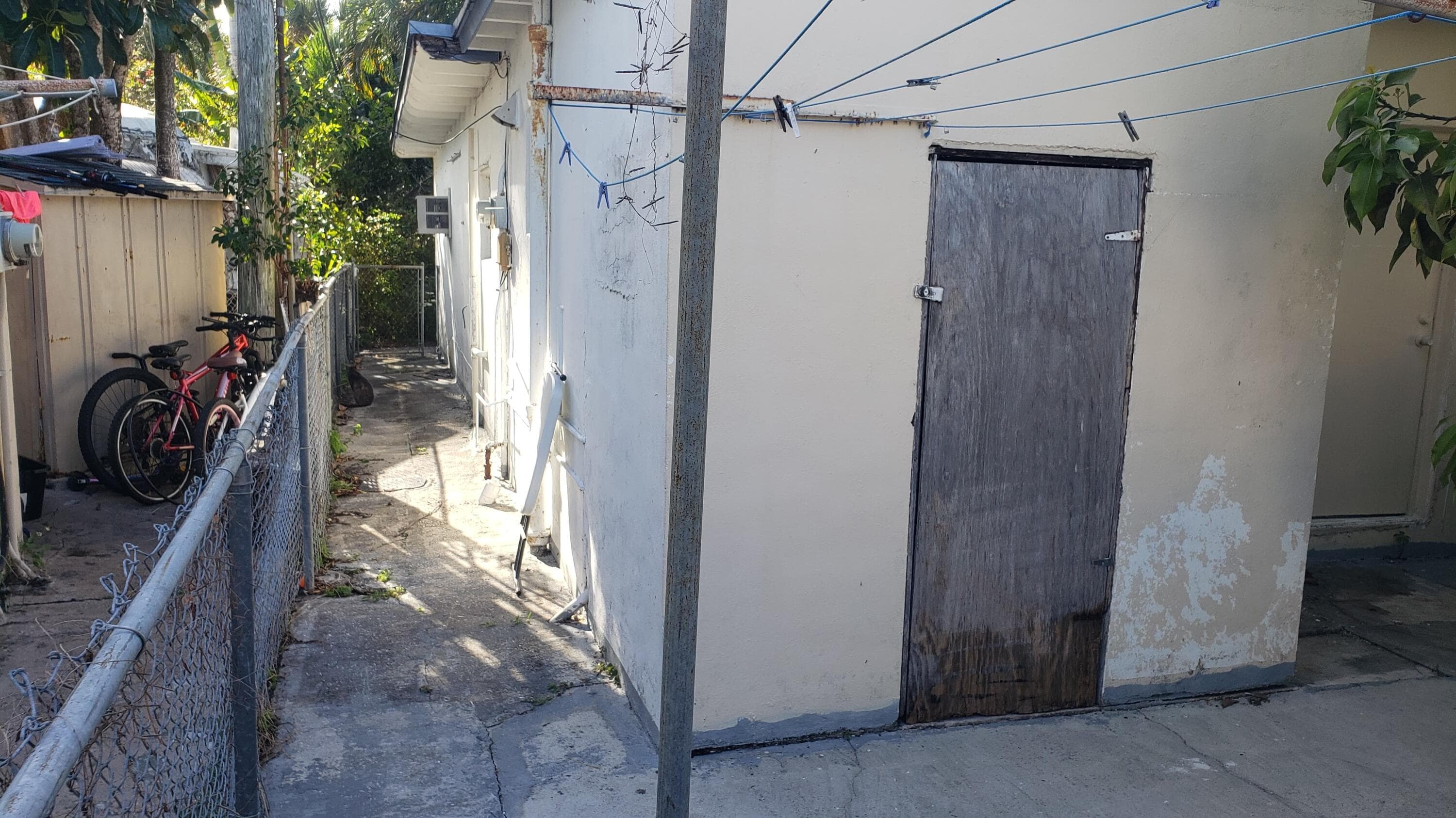 2334 NE 136th Street, North Miami Beach, FL 33181 16