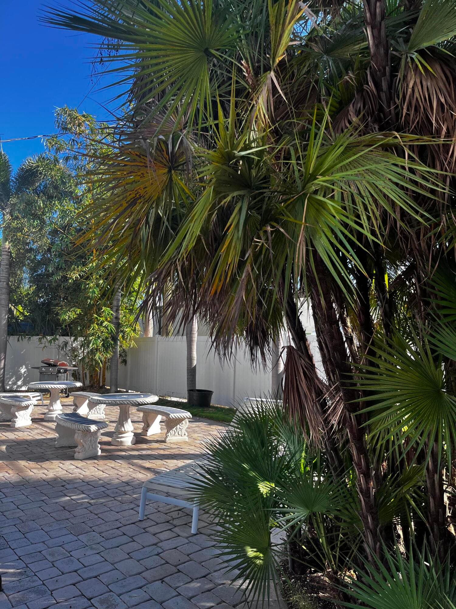 224 Conniston Road 2, West Palm Beach, FL 33405 14