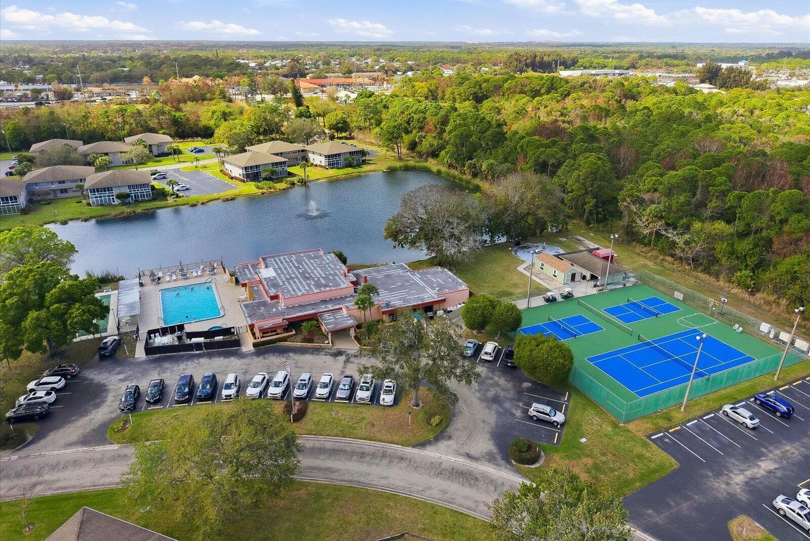 29 Lake Vista Trail Trail 205, Port St. Lucie, FL 34952 28