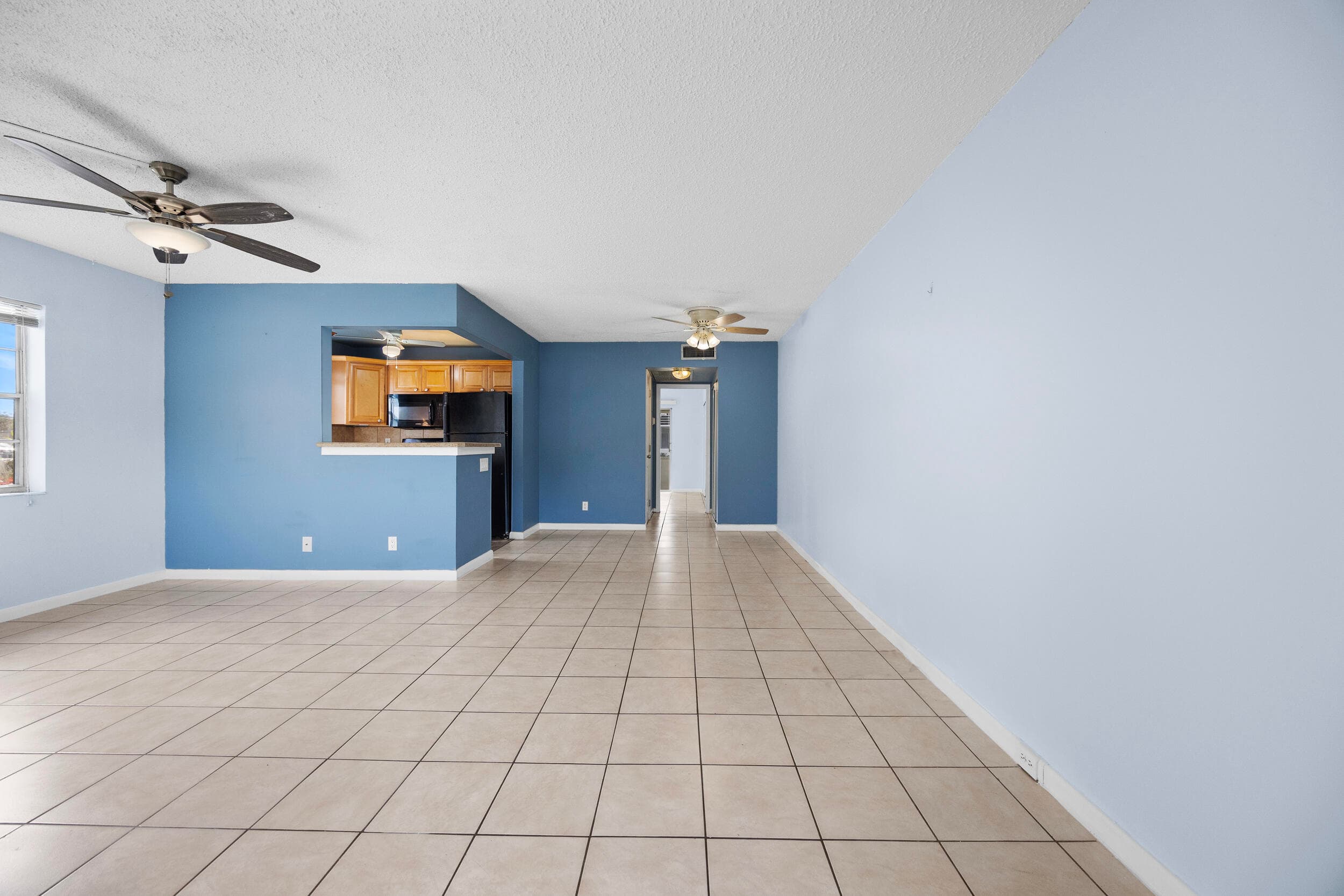 35 Sussex B, West Palm Beach, FL 33417 25