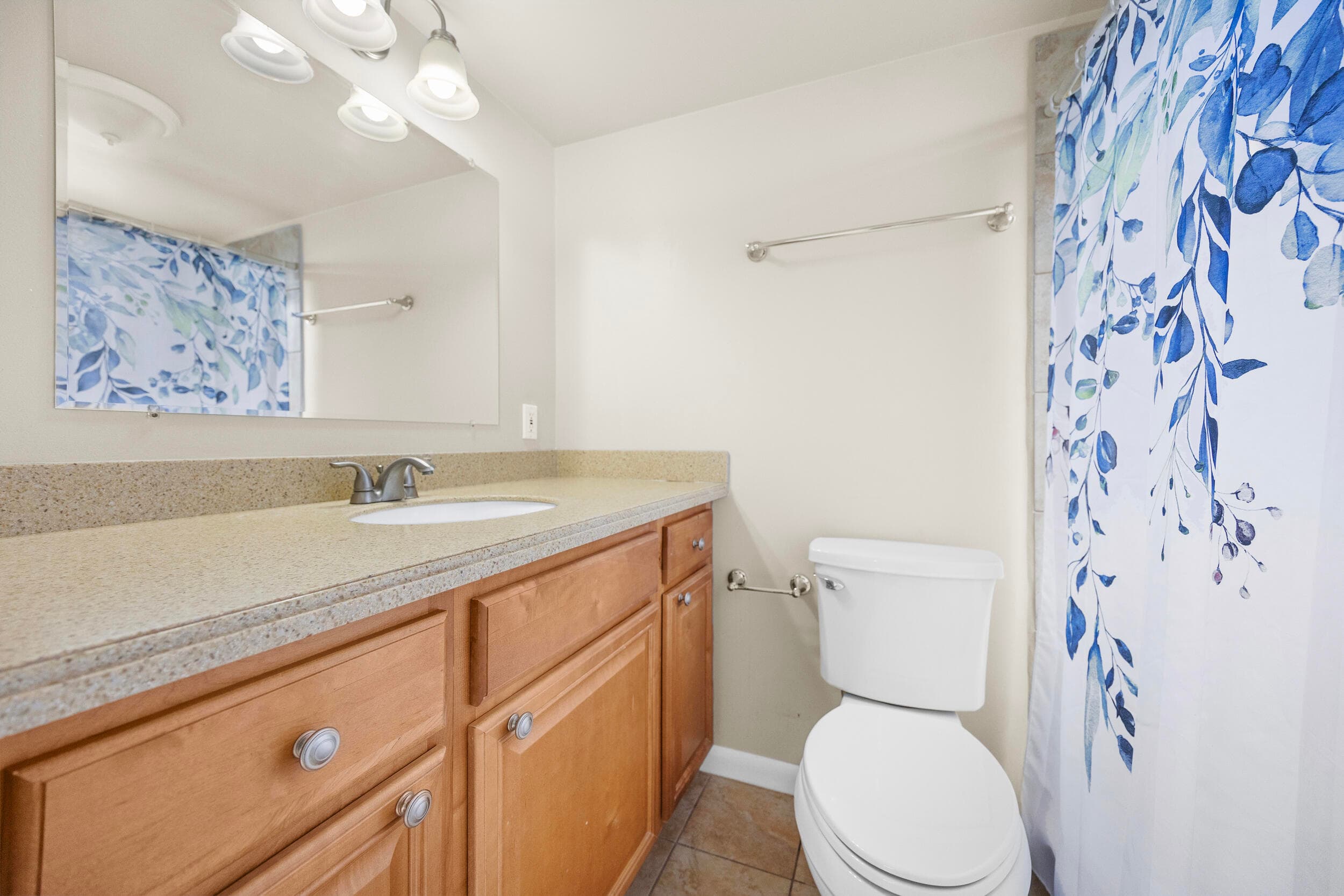 35 Sussex B, West Palm Beach, FL 33417 31