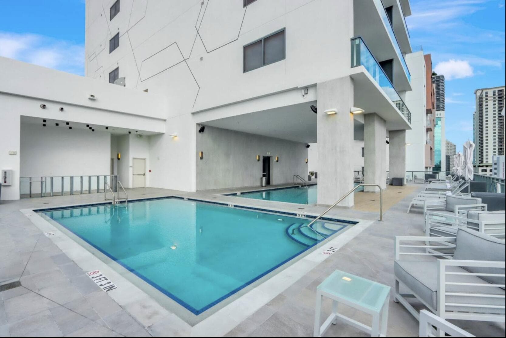 229 SW 9th Street 201, Miami, FL 33130 15