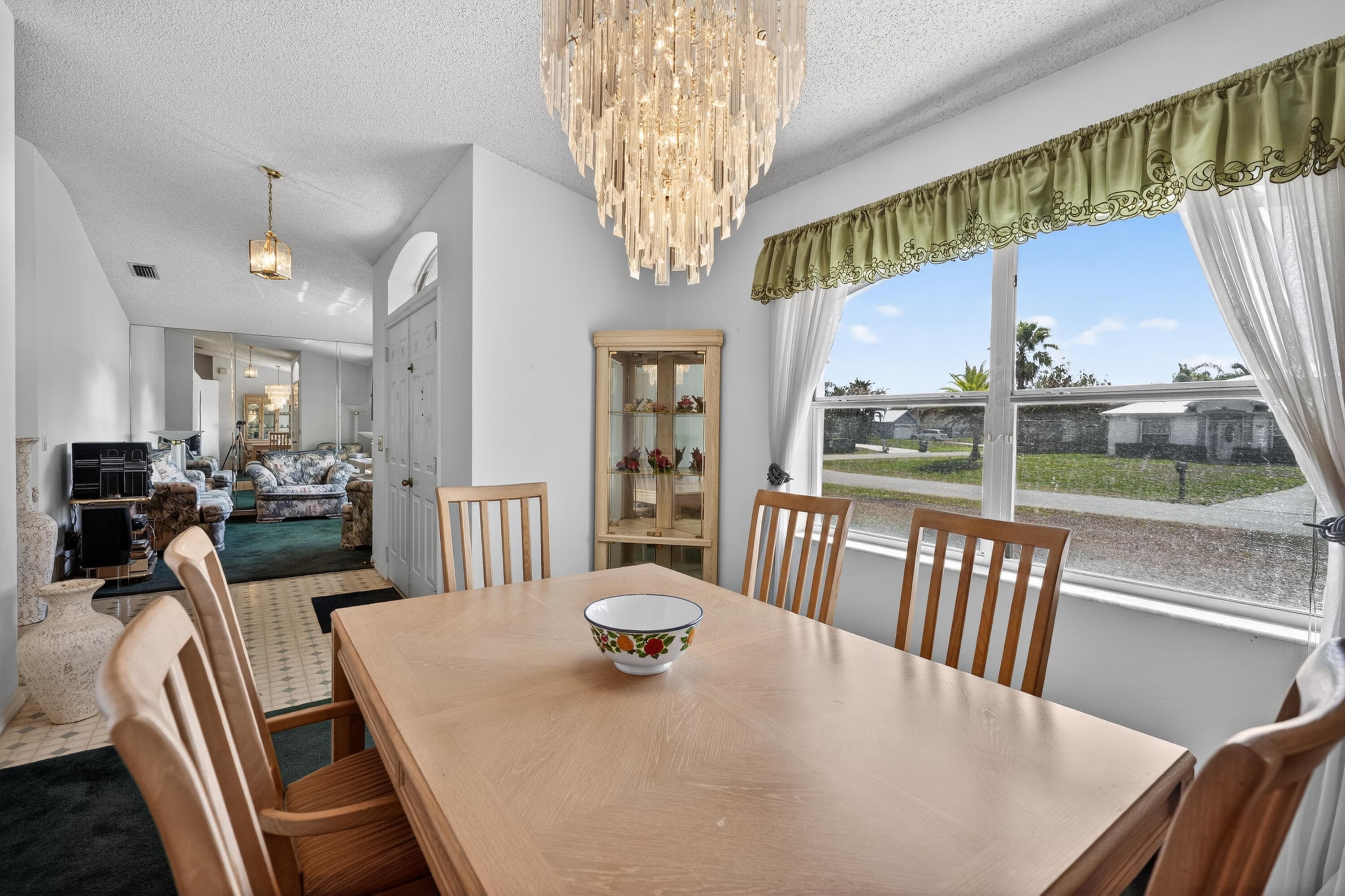 459 SE Nome Drive, Port St. Lucie, FL 34984 18